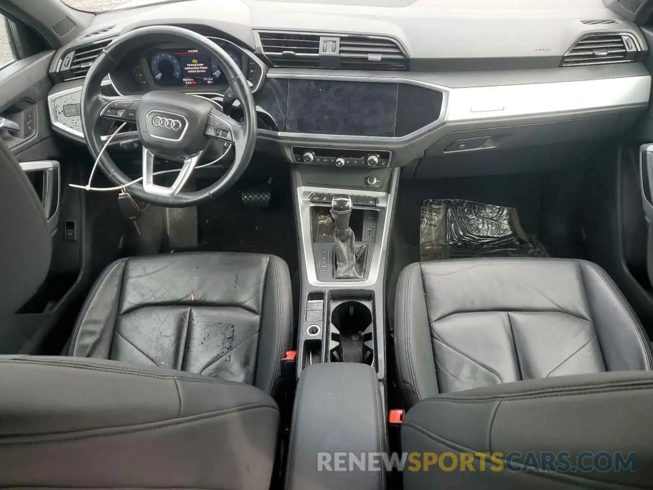 8 Photograph of a damaged car WA1AECF31K1082837 AUDI Q3 2019