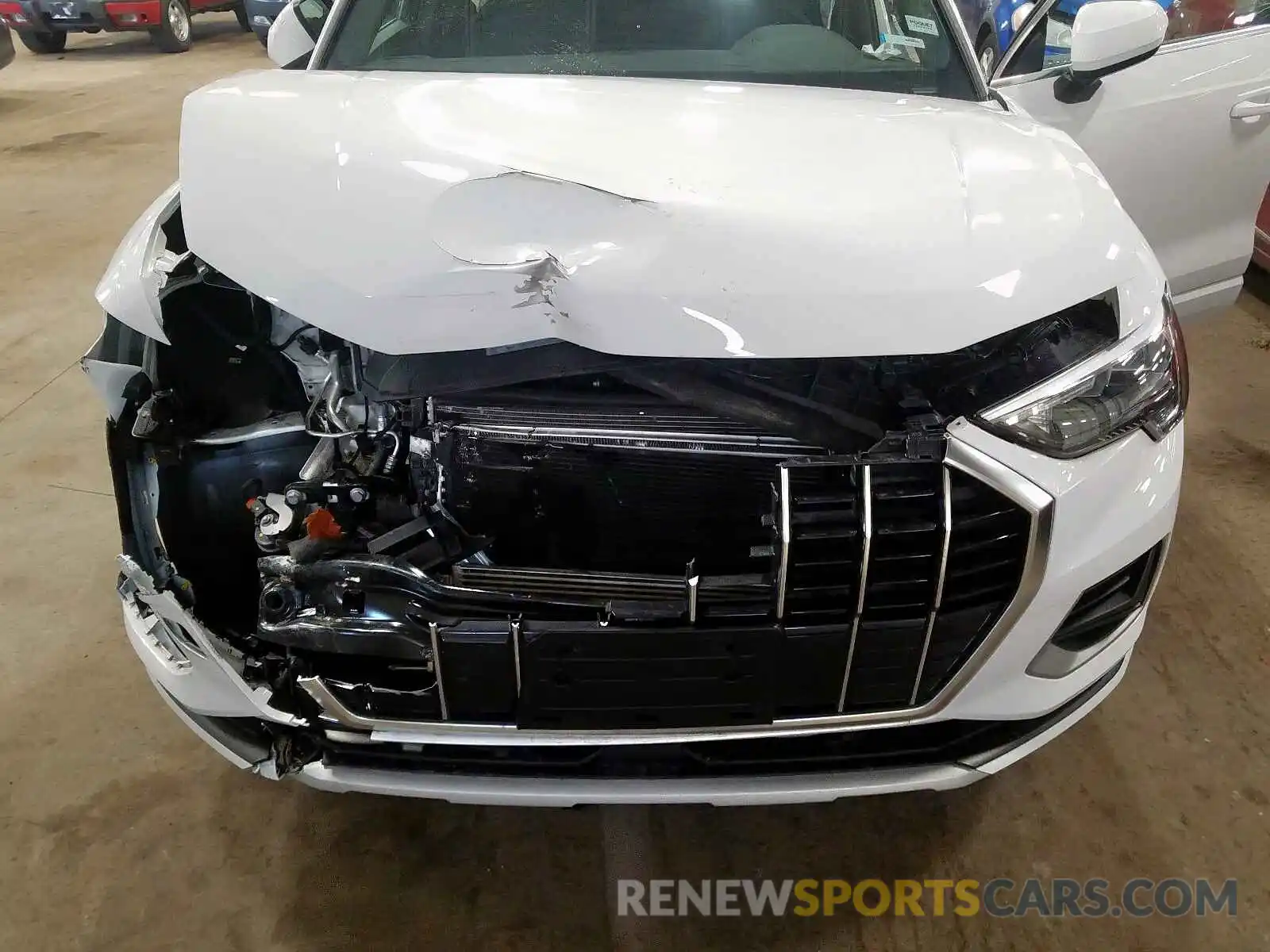 9 Photograph of a damaged car WA1AECF32K1076982 AUDI Q3 2019