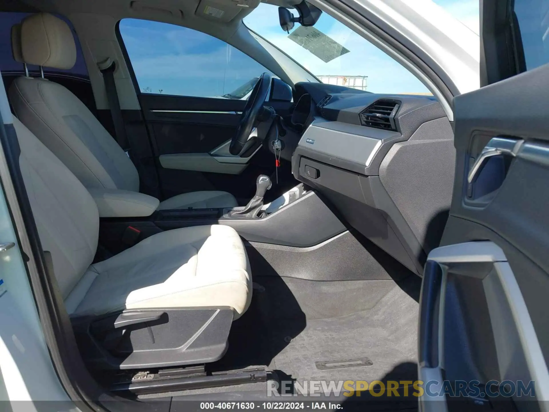 5 Photograph of a damaged car WA1AECF34K1075235 AUDI Q3 2019