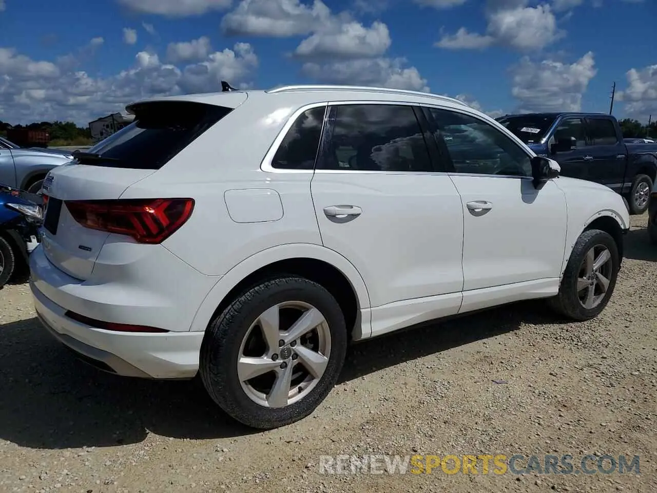 3 Photograph of a damaged car WA1AECF34K1077972 AUDI Q3 2019