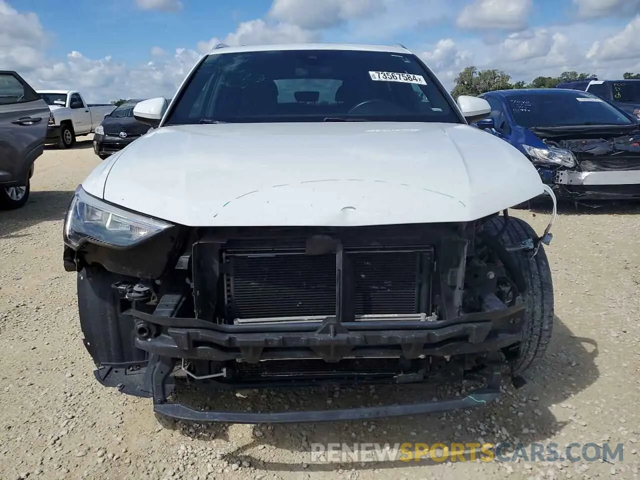 5 Photograph of a damaged car WA1AECF34K1077972 AUDI Q3 2019