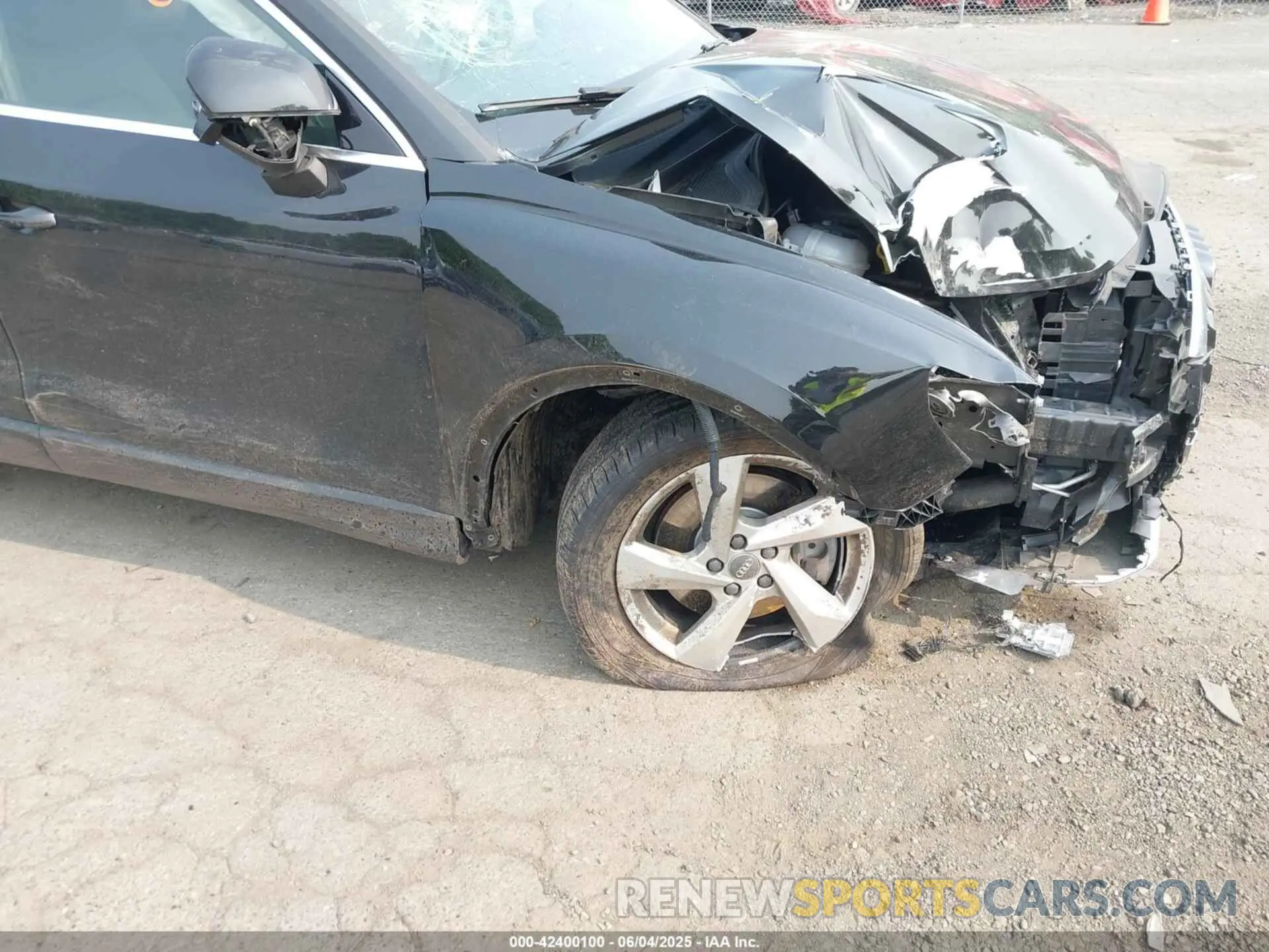 17 Photograph of a damaged car WA1AECF34K1080063 AUDI Q3 2019