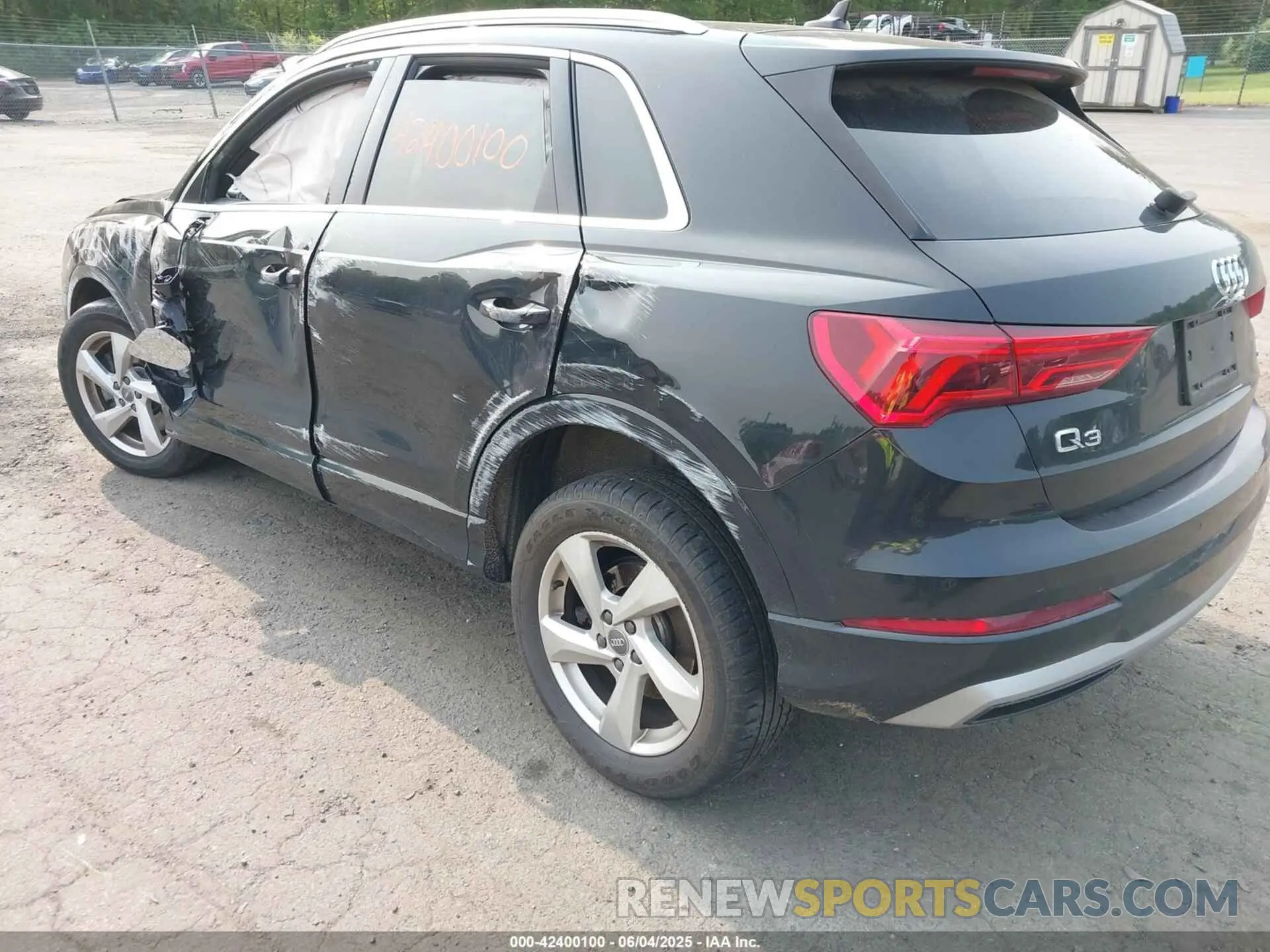 3 Photograph of a damaged car WA1AECF34K1080063 AUDI Q3 2019