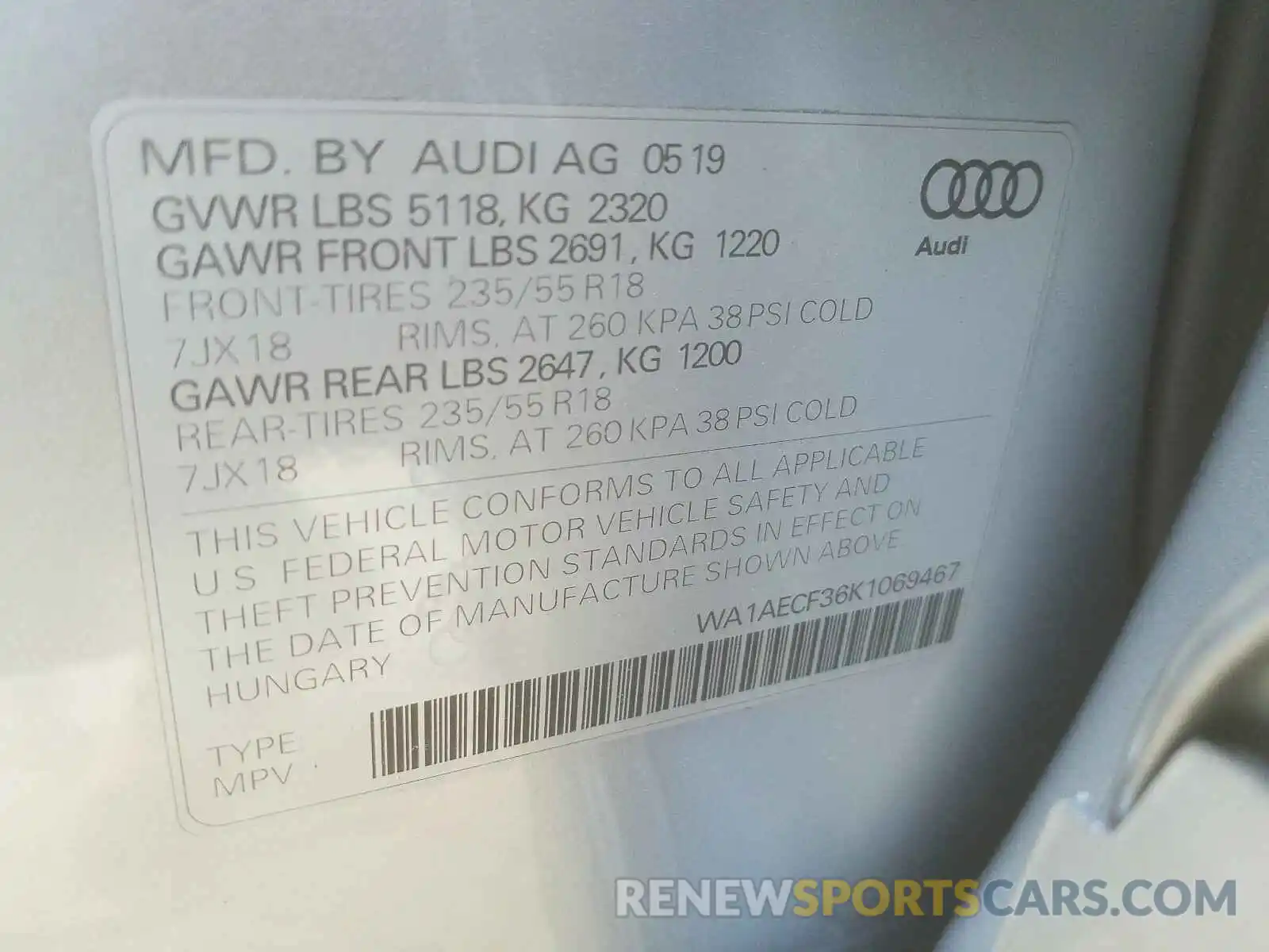 10 Photograph of a damaged car WA1AECF36K1069467 AUDI Q3 2019