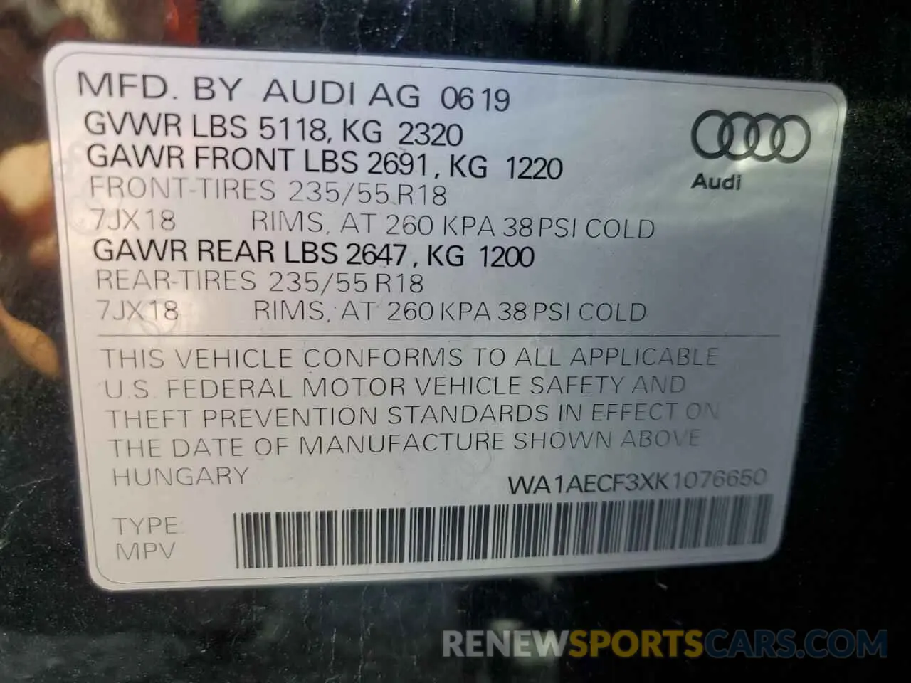 13 Photograph of a damaged car WA1AECF3XK1076650 AUDI Q3 2019