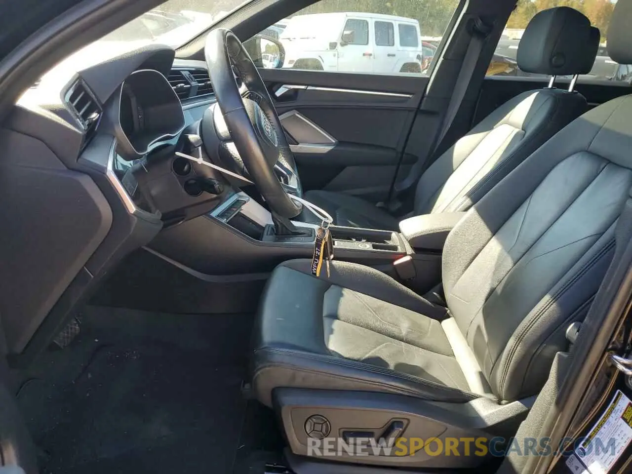 7 Photograph of a damaged car WA1AECF3XK1076650 AUDI Q3 2019