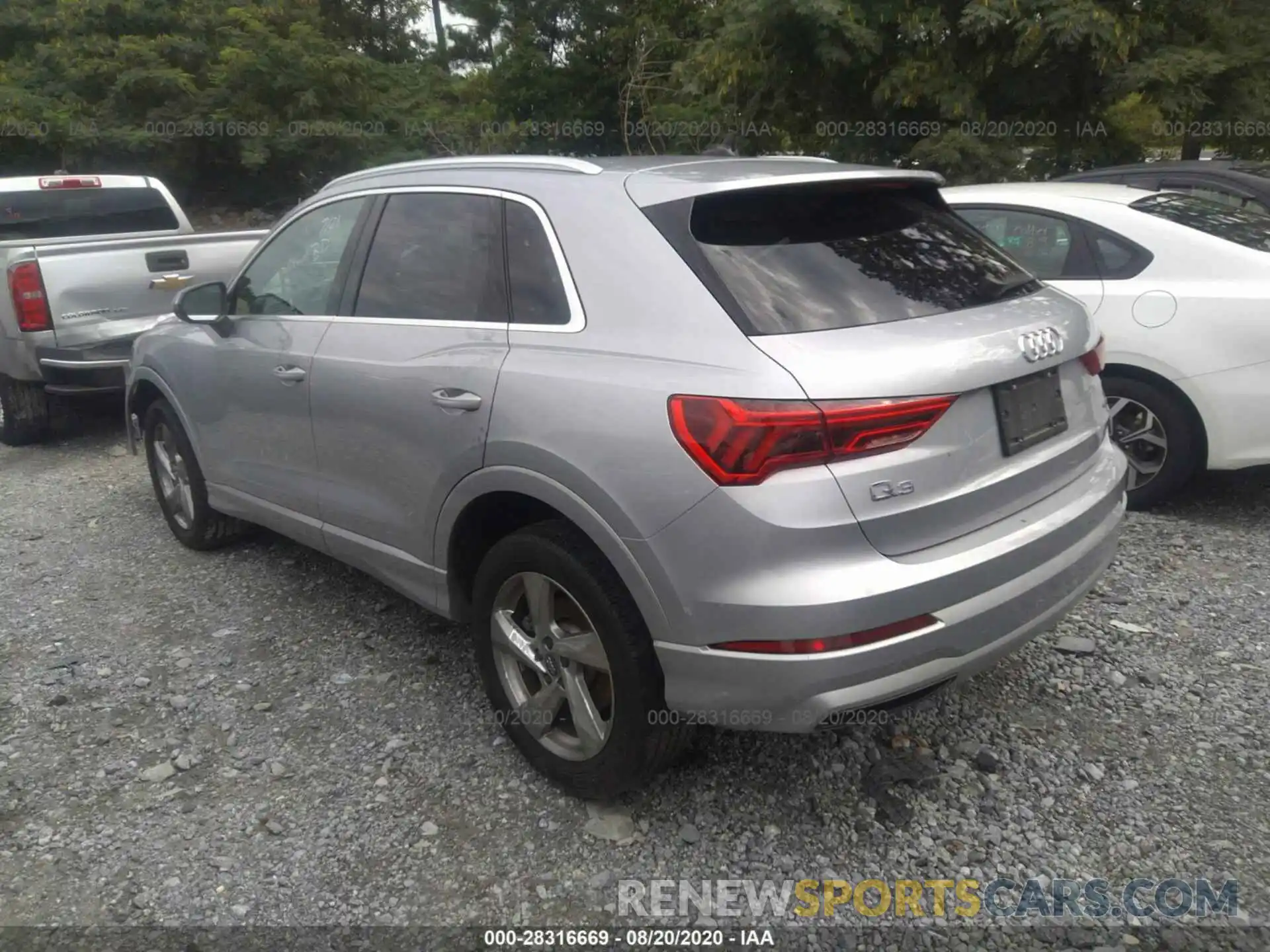 3 Photograph of a damaged car WA1AECF3XK1078575 AUDI Q3 2019