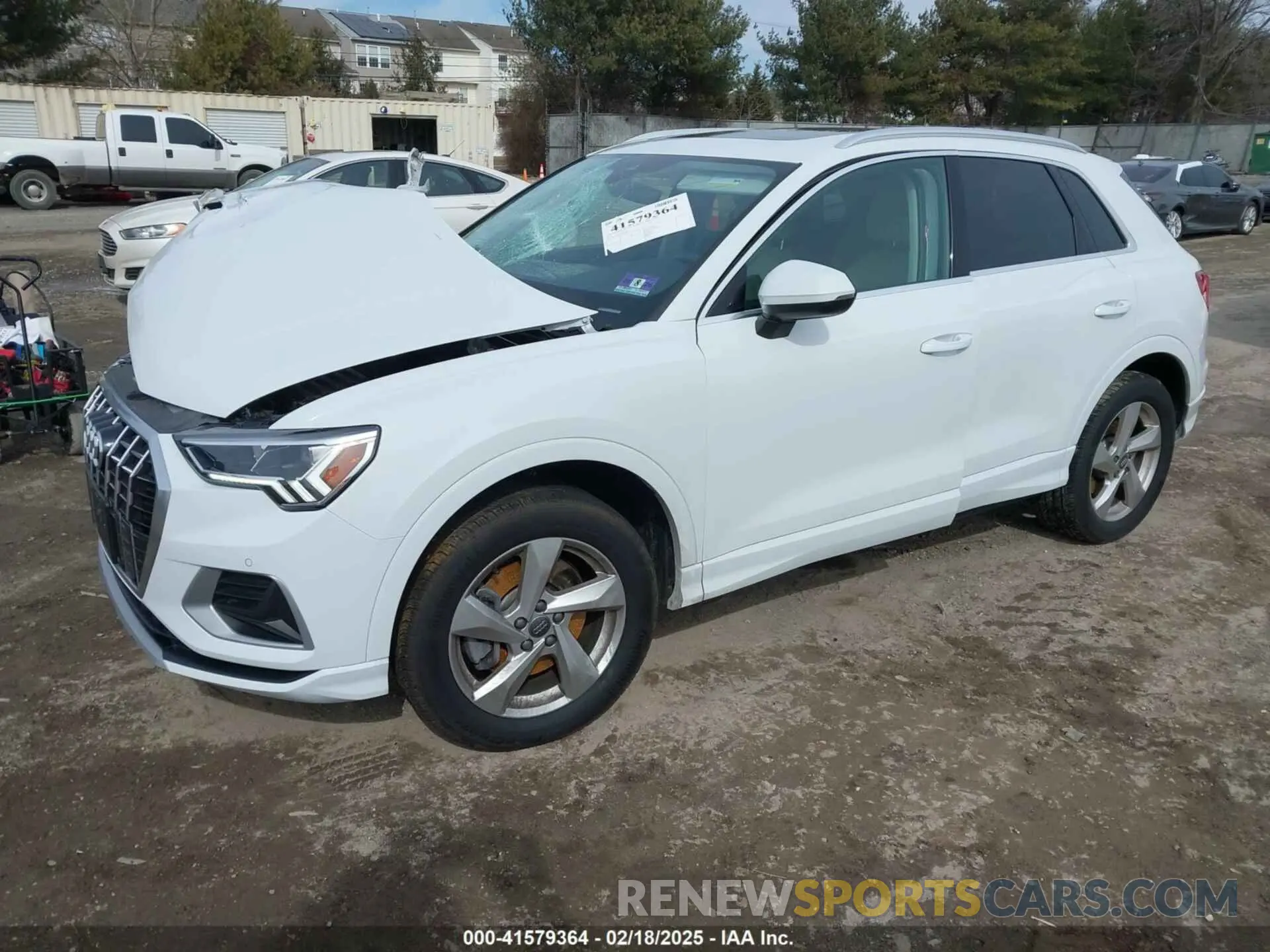 2 Photograph of a damaged car WA1BECF31K1082373 AUDI Q3 2019