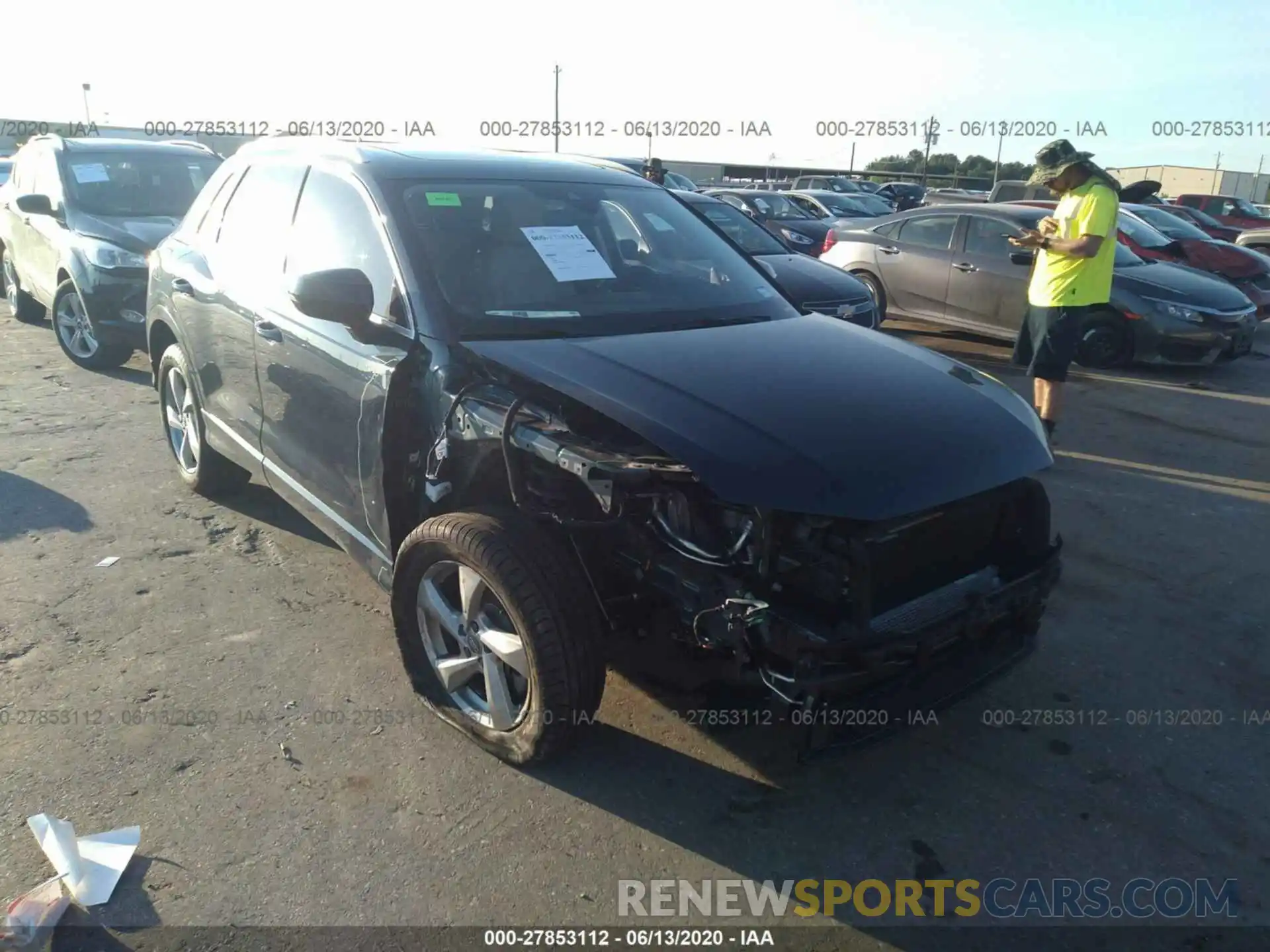 1 Photograph of a damaged car WA1BECF36K1080036 AUDI Q3 2019