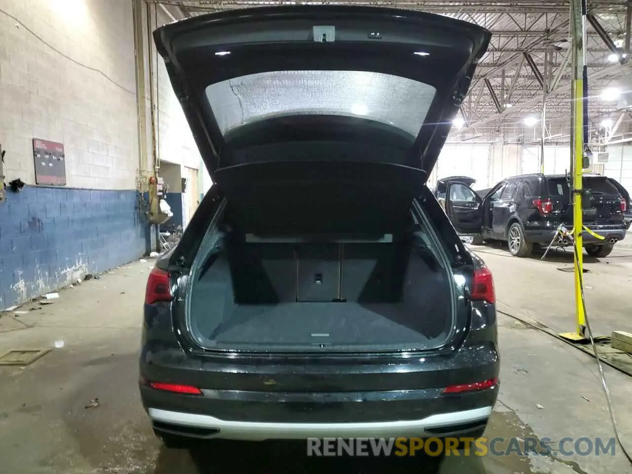 6 Photograph of a damaged car WA1BECF38K1065134 AUDI Q3 2019