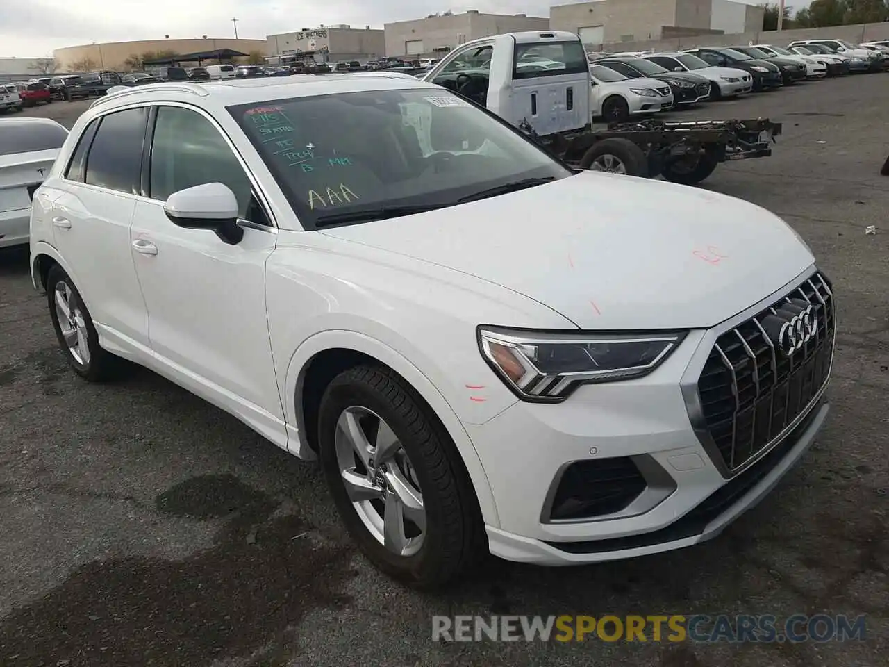 1 Photograph of a damaged car WA1BECF39K1067345 AUDI Q3 2019