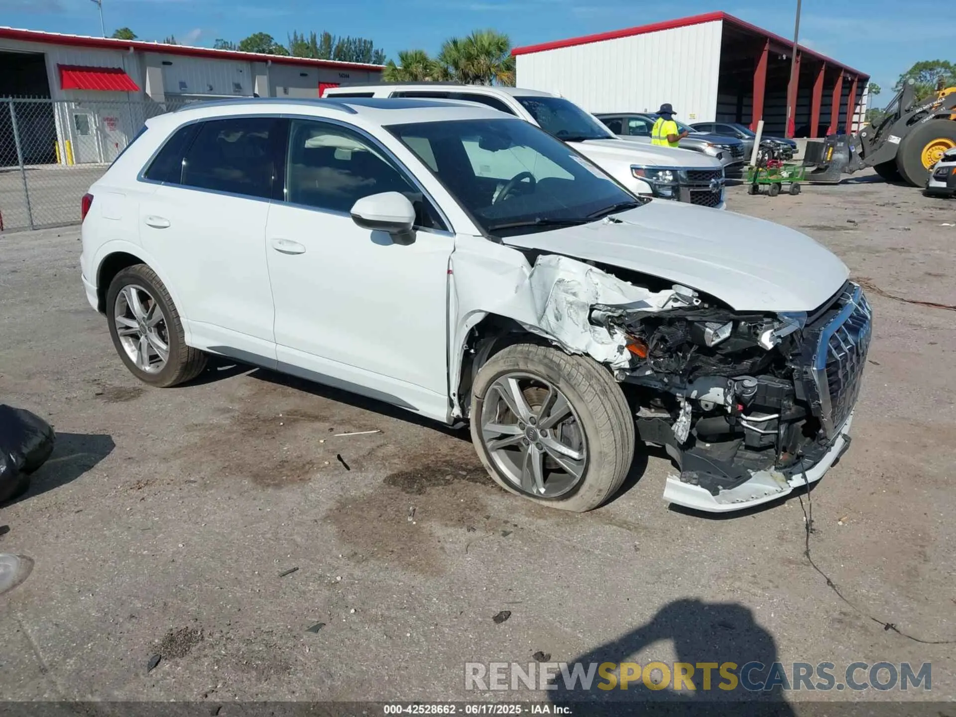 1 Photograph of a damaged car WA1DECF32K1084030 AUDI Q3 2019
