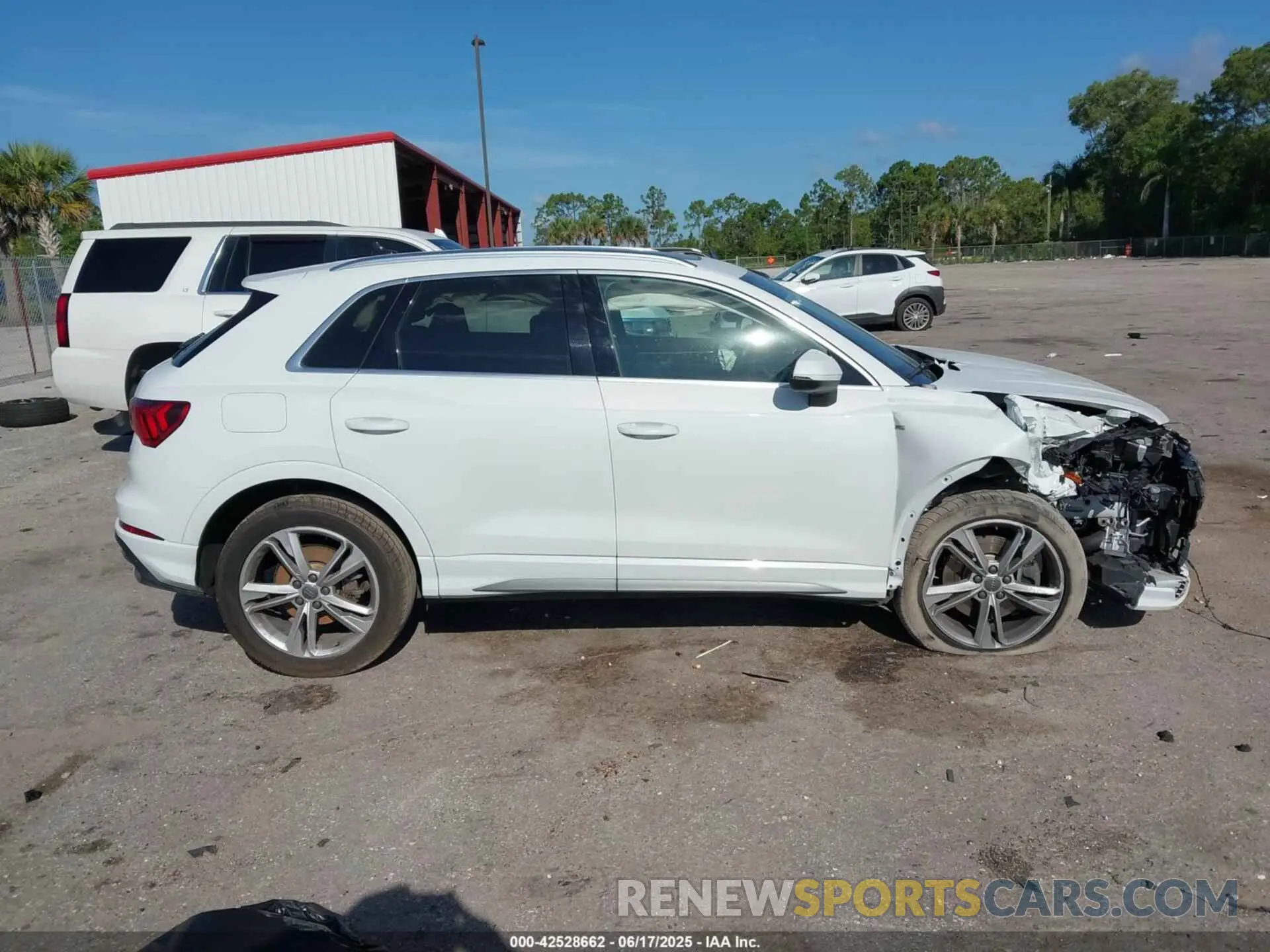 13 Photograph of a damaged car WA1DECF32K1084030 AUDI Q3 2019