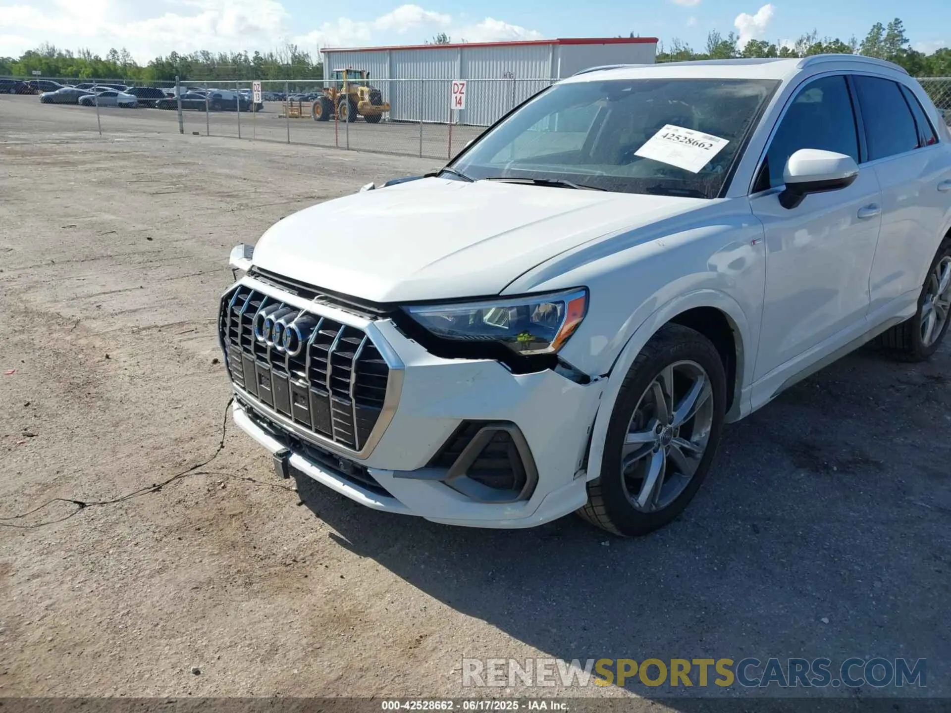 6 Photograph of a damaged car WA1DECF32K1084030 AUDI Q3 2019