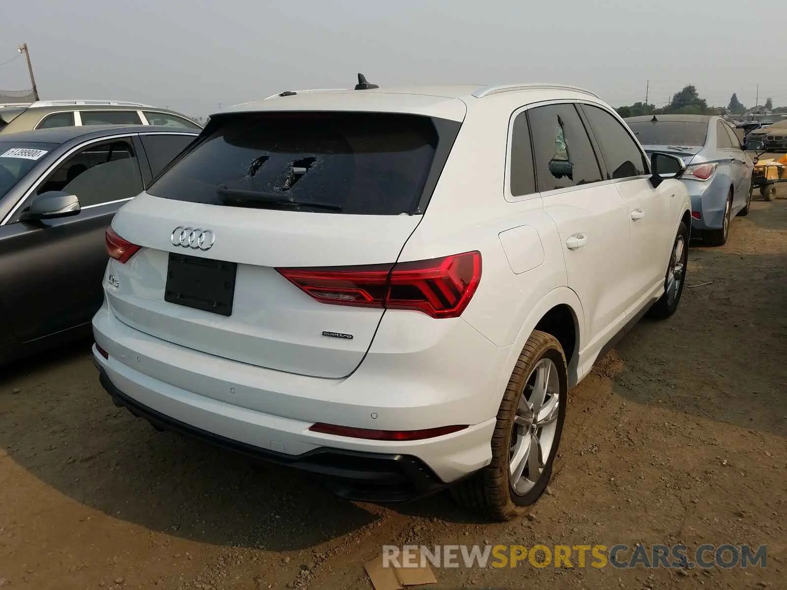 4 Photograph of a damaged car WA1EECF30K1071359 AUDI Q3 2019