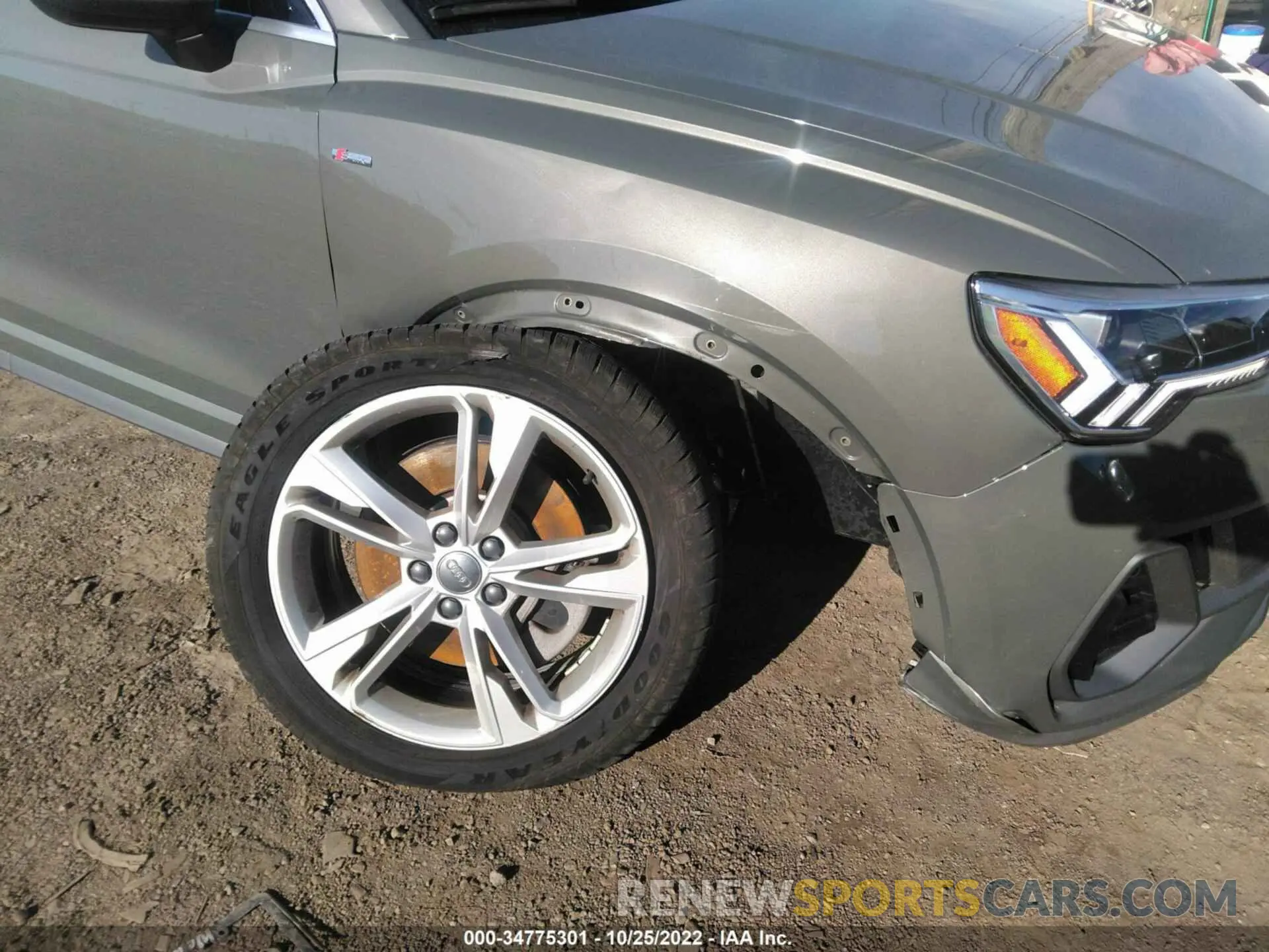 6 Photograph of a damaged car WA1EECF34K1080968 AUDI Q3 2019