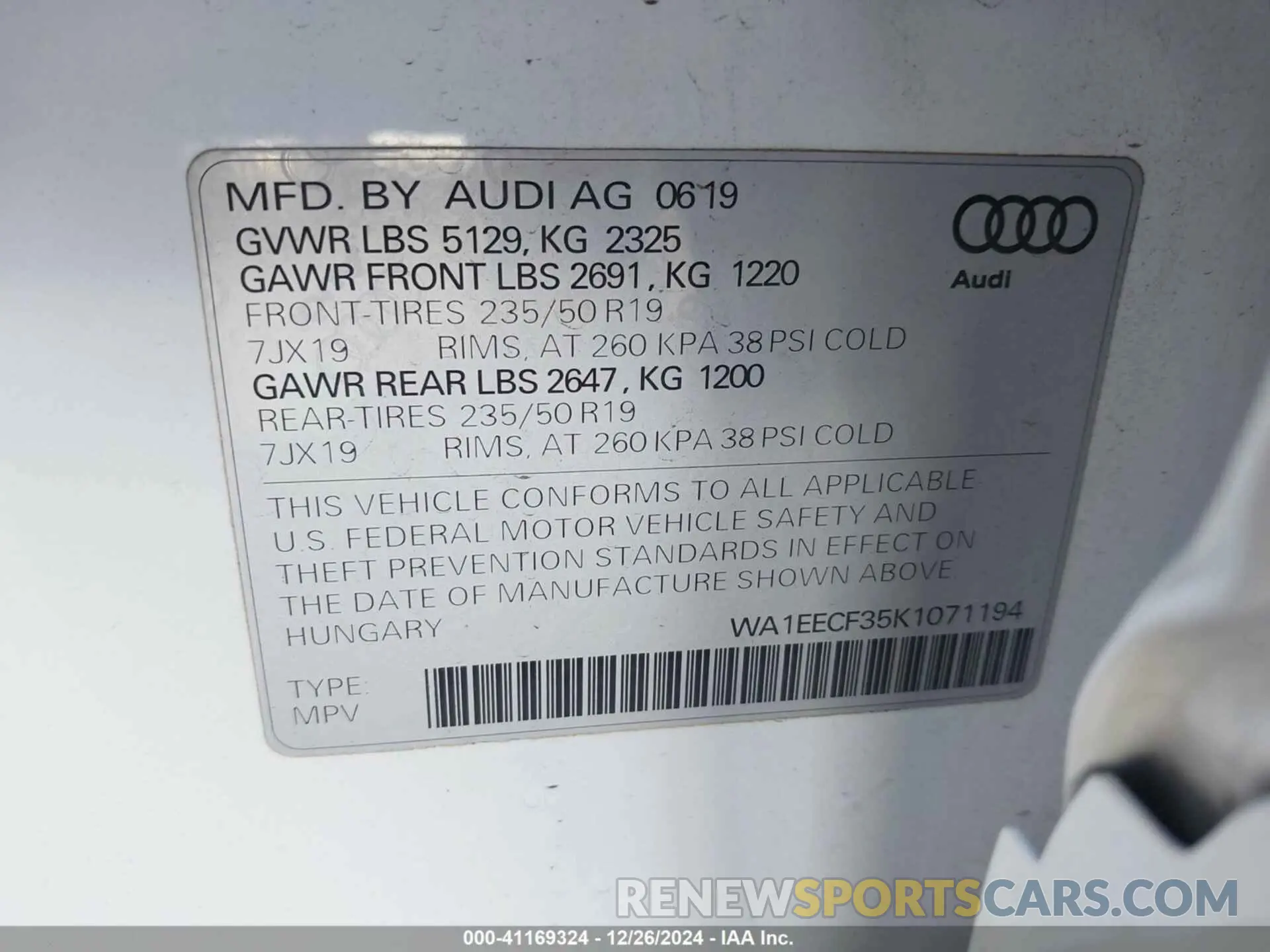 9 Photograph of a damaged car WA1EECF35K1071194 AUDI Q3 2019