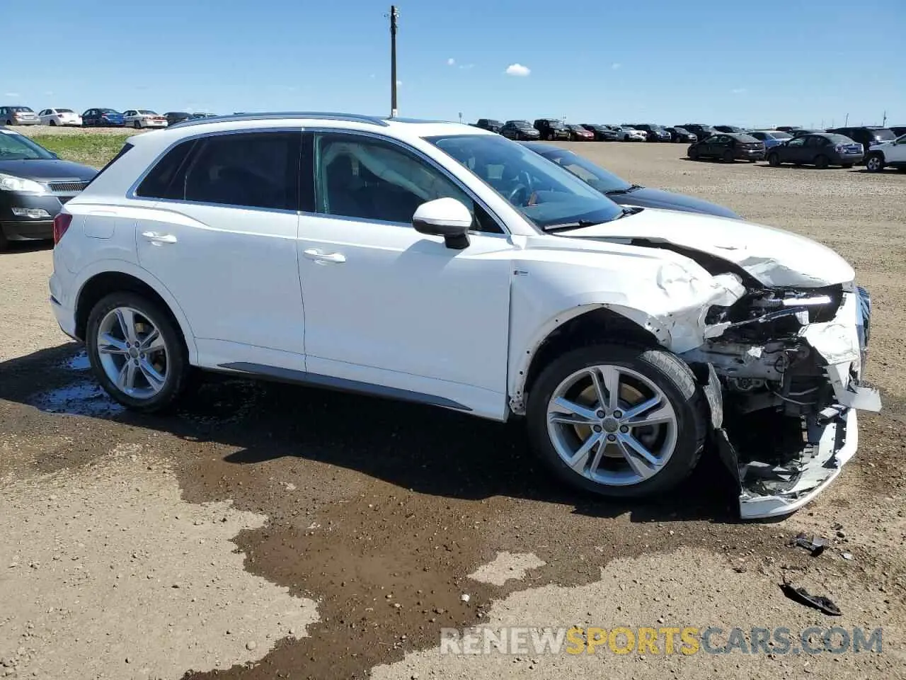 4 Photograph of a damaged car WA1FECF34K1079890 AUDI Q3 2019