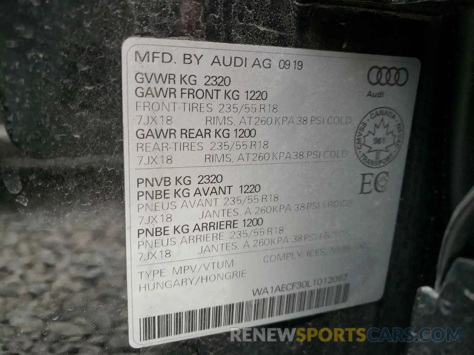 10 Photograph of a damaged car WA1AECF30L1012067 AUDI Q3 2020