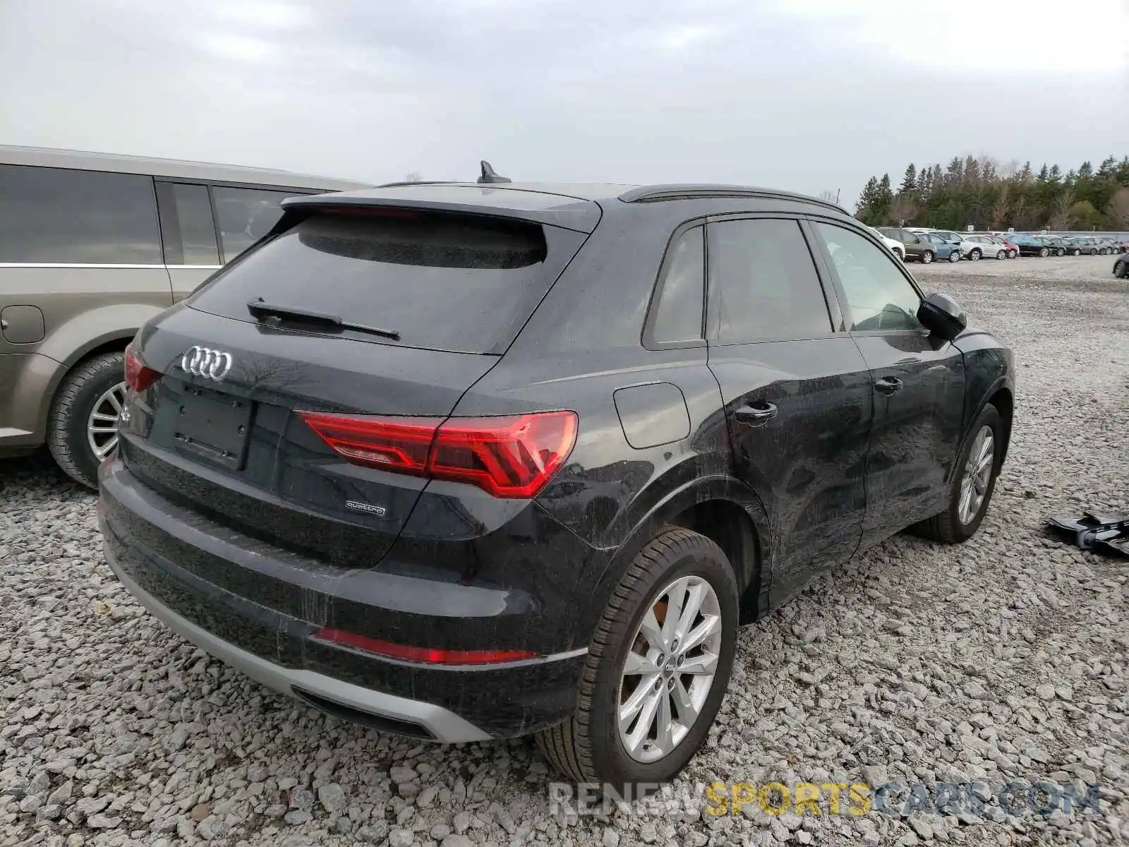 4 Photograph of a damaged car WA1AECF30L1012067 AUDI Q3 2020