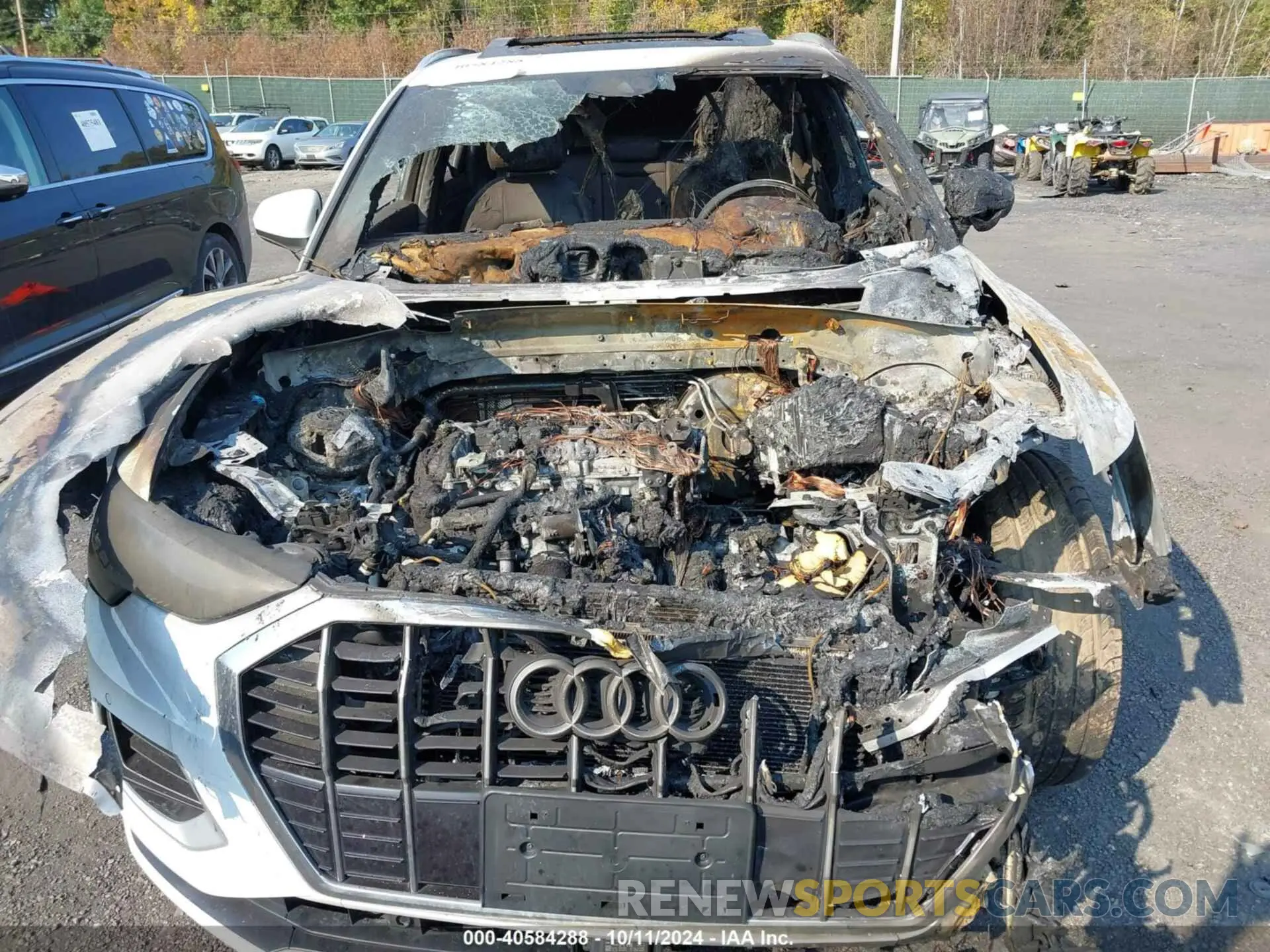 6 Photograph of a damaged car WA1AECF30L1039818 AUDI Q3 2020