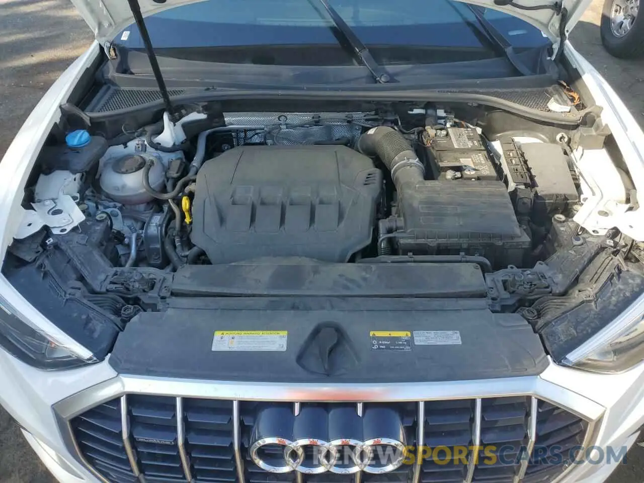 12 Photograph of a damaged car WA1AECF30L1059339 AUDI Q3 2020