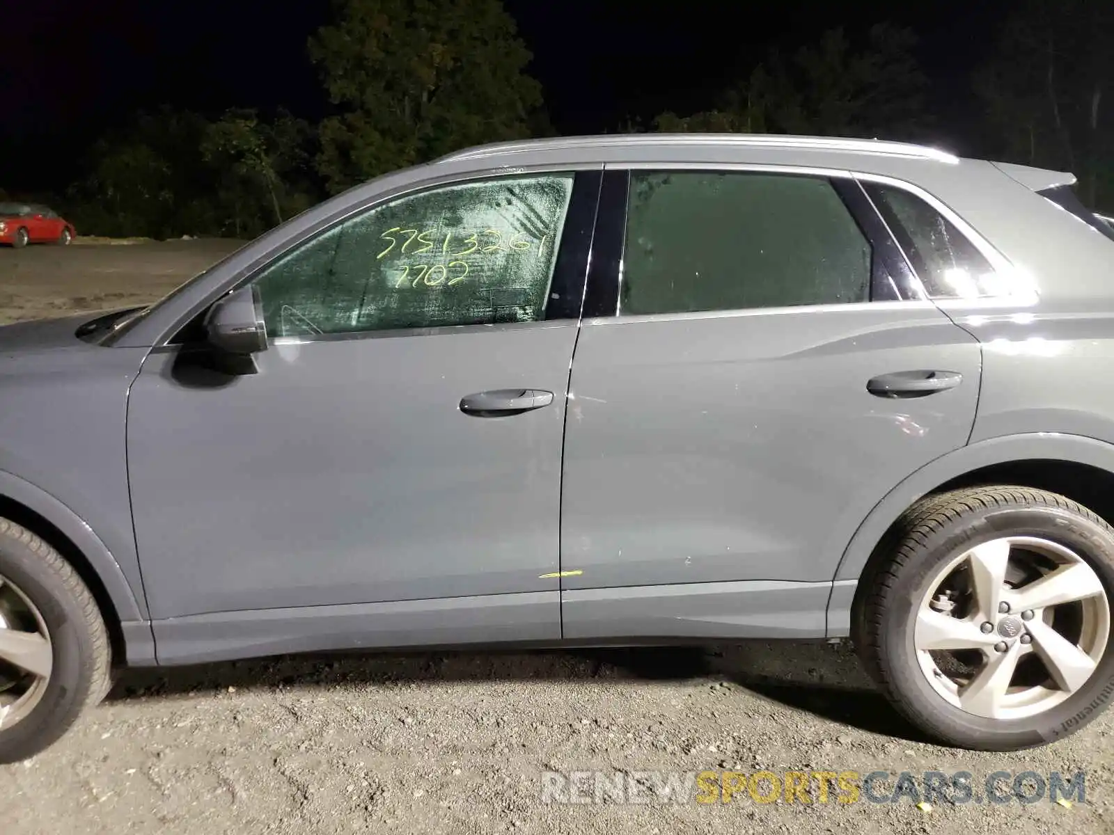 9 Photograph of a damaged car WA1AECF30L1067912 AUDI Q3 2020