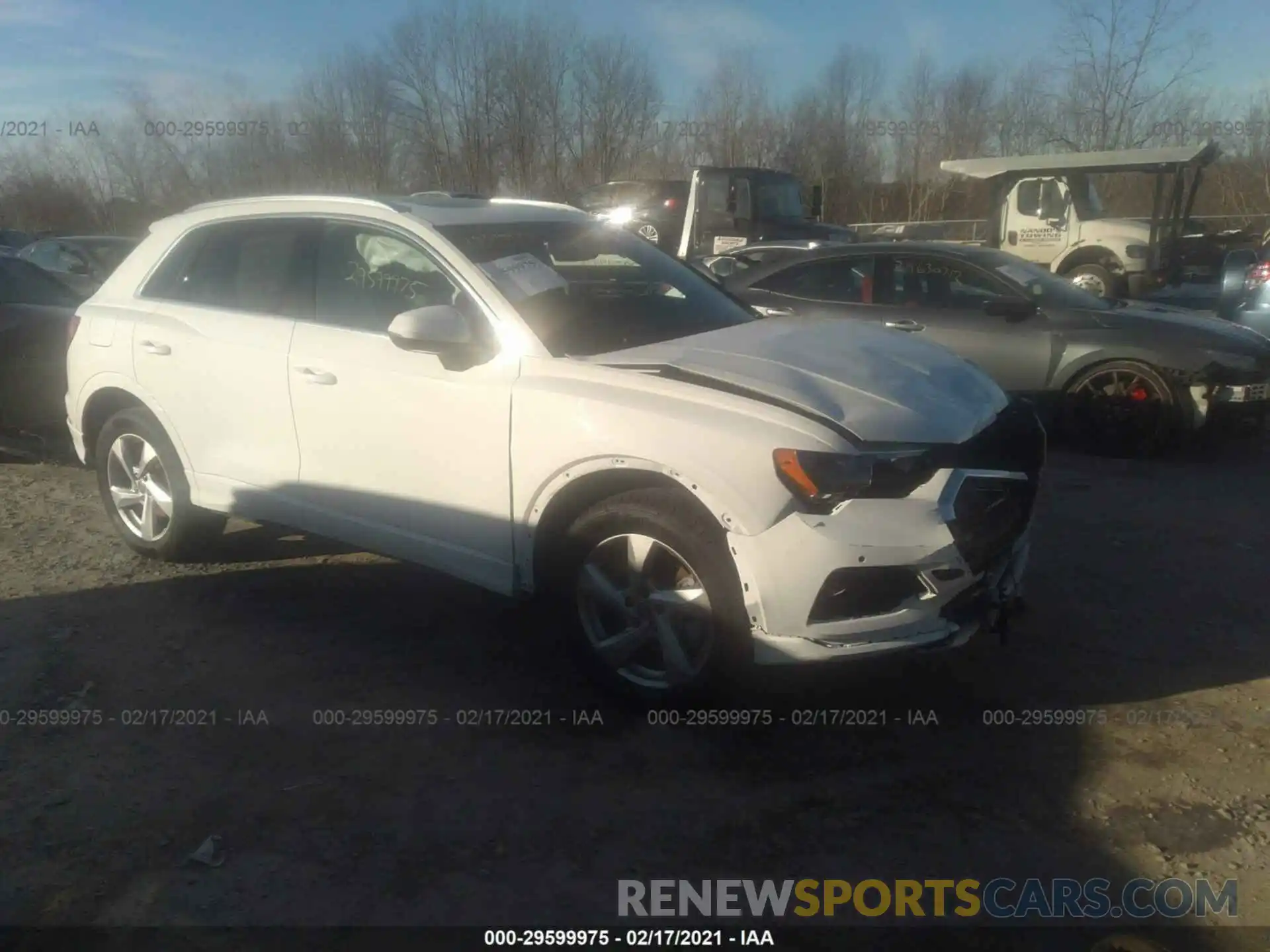 1 Photograph of a damaged car WA1AECF30L1099212 AUDI Q3 2020