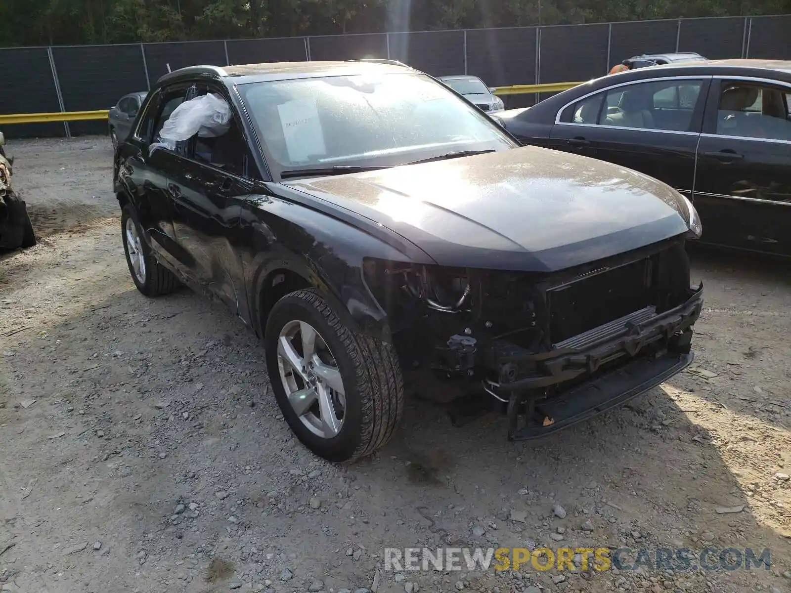 1 Photograph of a damaged car WA1AECF31L1024423 AUDI Q3 2020