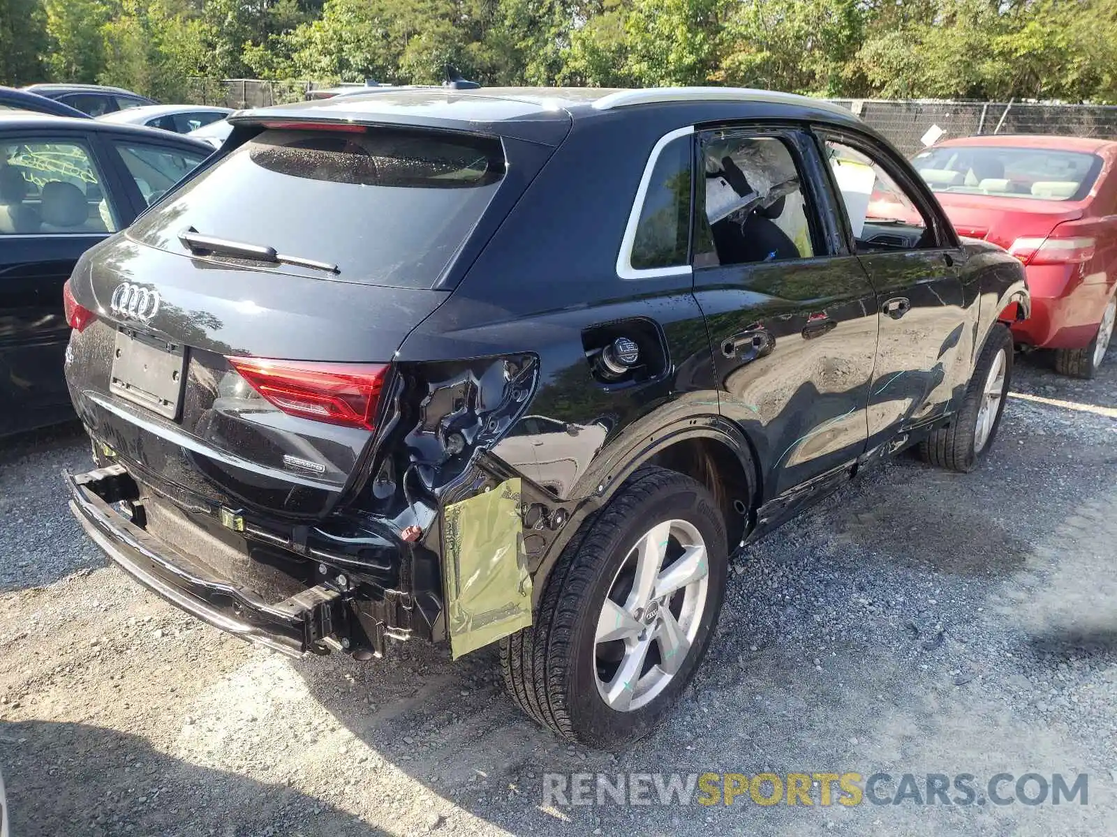 4 Photograph of a damaged car WA1AECF31L1024423 AUDI Q3 2020