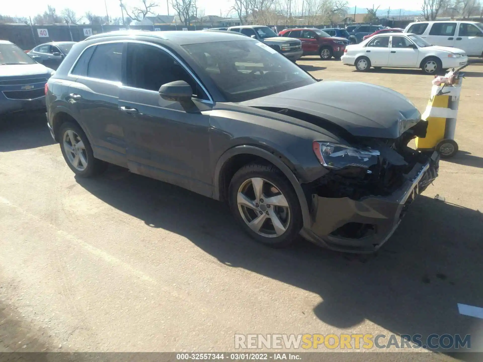 1 Photograph of a damaged car WA1AECF31L1035048 AUDI Q3 2020