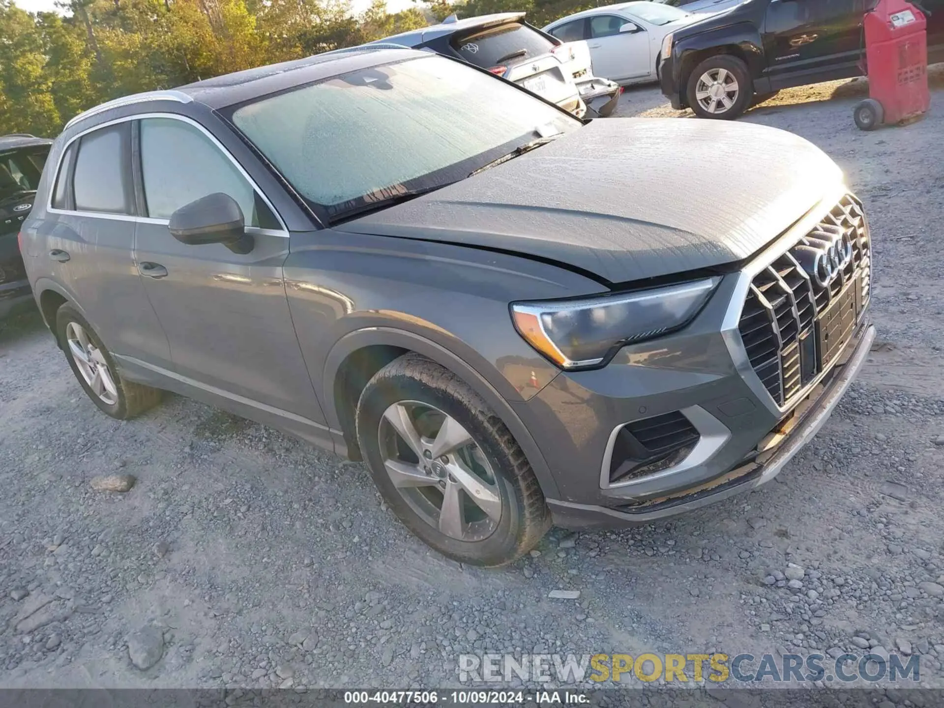 1 Photograph of a damaged car WA1AECF31L1083388 AUDI Q3 2020