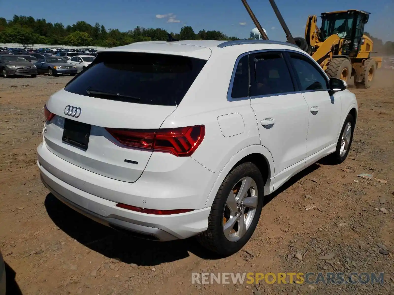 4 Photograph of a damaged car WA1AECF32L1001748 AUDI Q3 2020