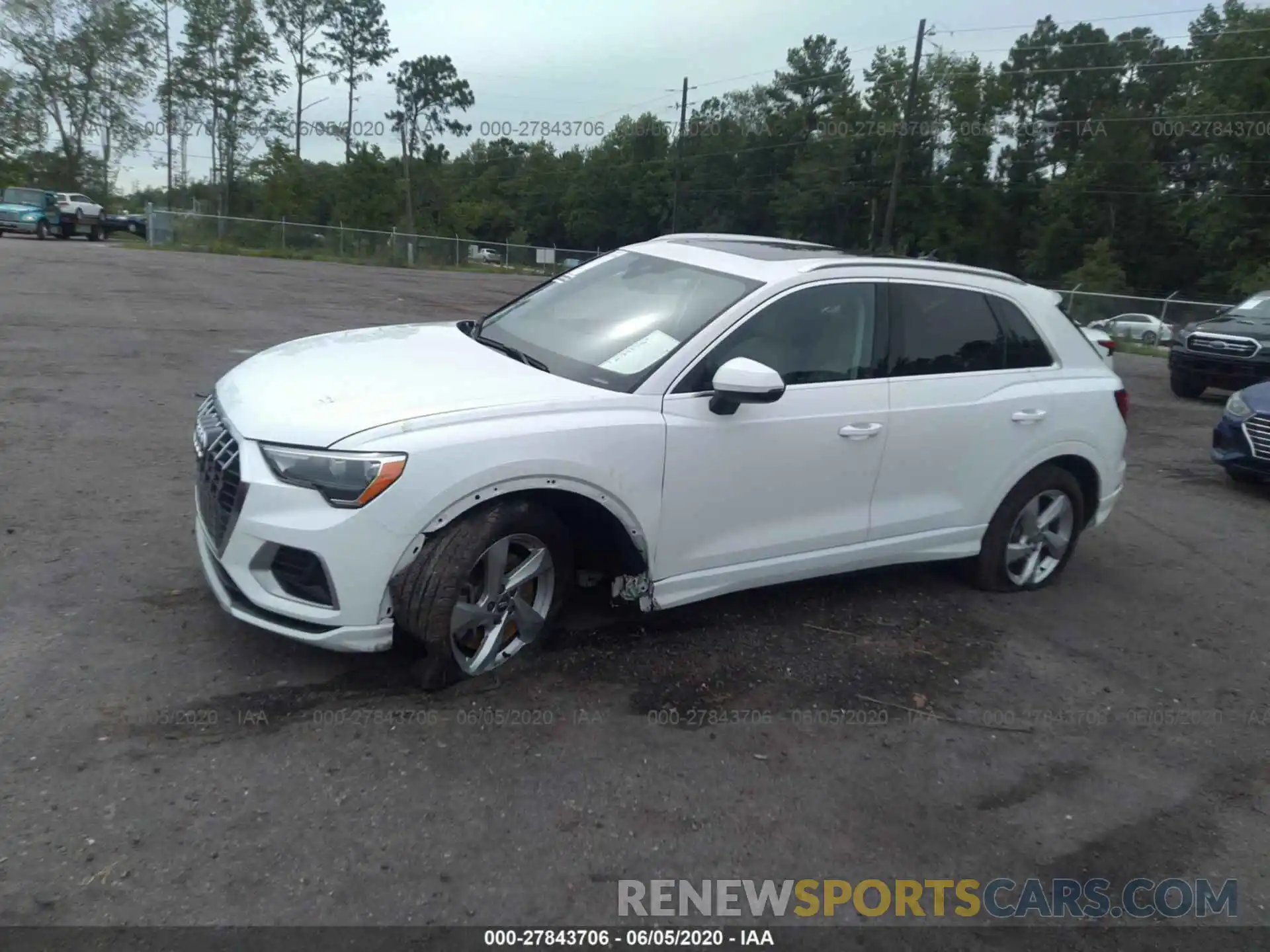 2 Photograph of a damaged car WA1AECF32L1032028 AUDI Q3 2020