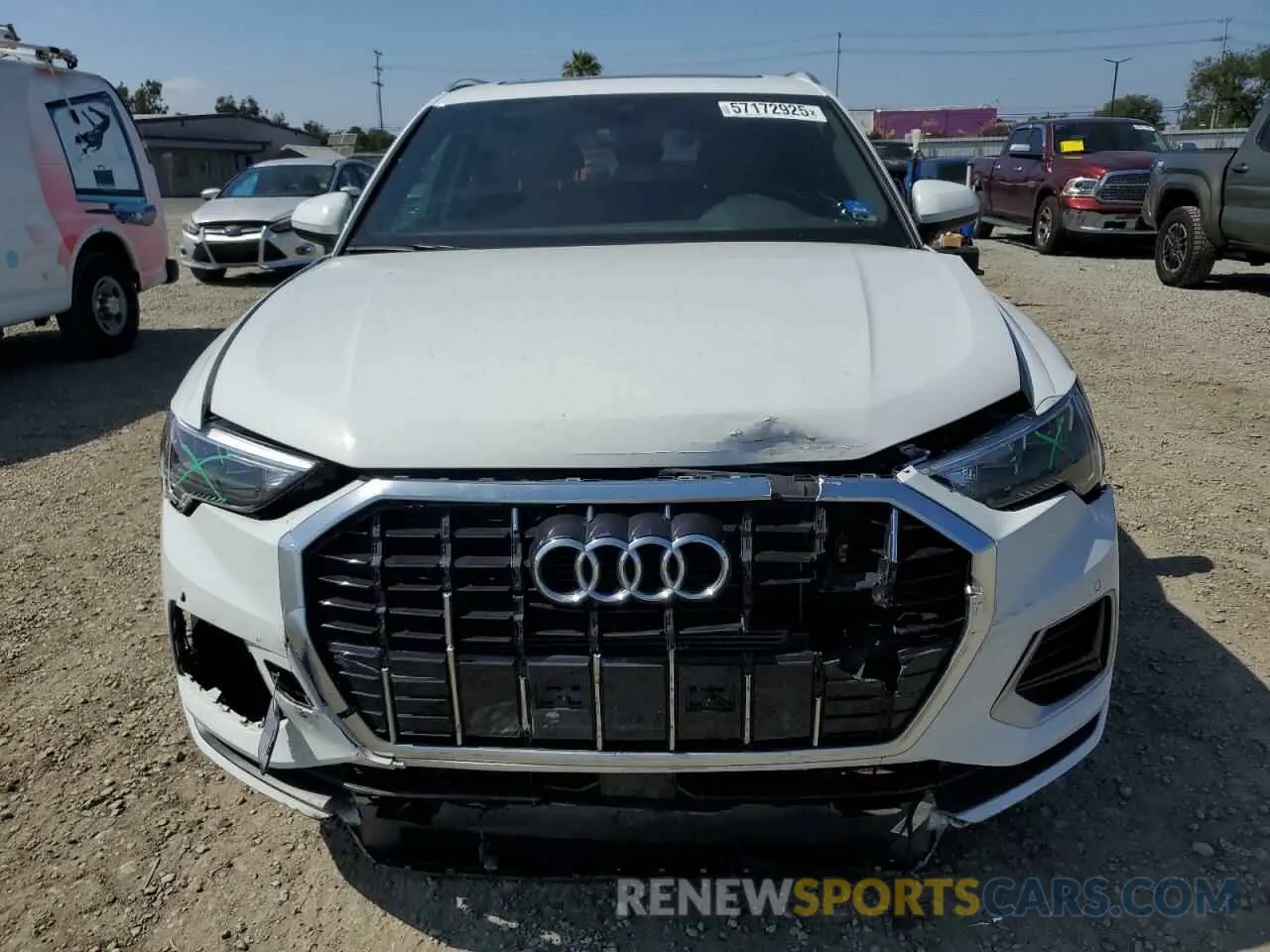 5 Photograph of a damaged car WA1AECF32L1043479 AUDI Q3 2020