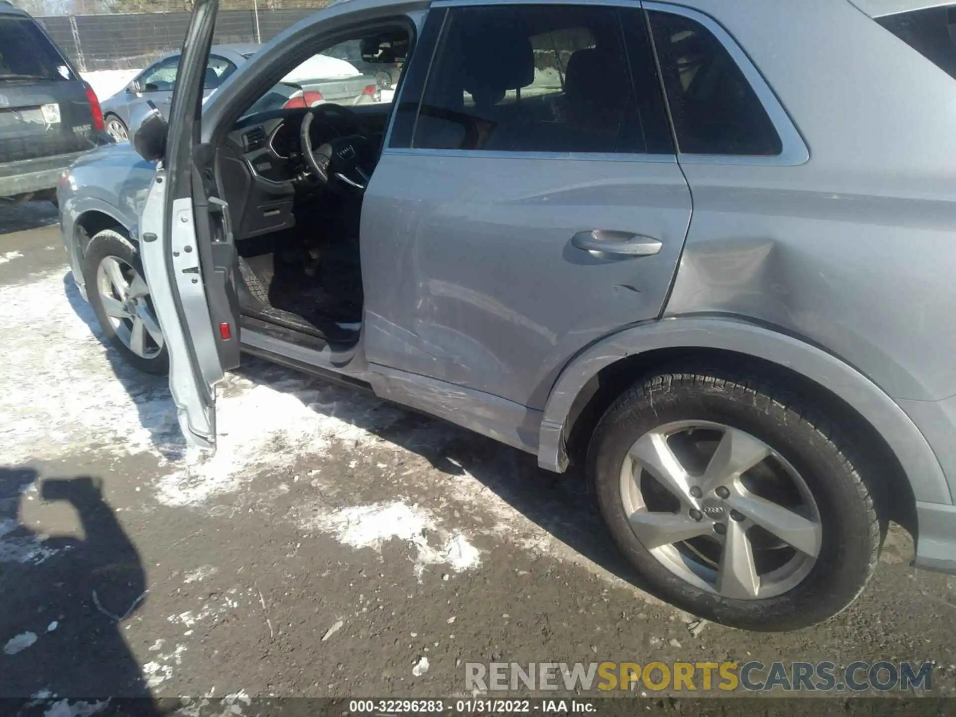 6 Photograph of a damaged car WA1AECF32L1110971 AUDI Q3 2020