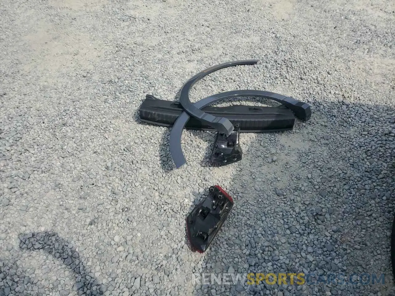 12 Photograph of a damaged car WA1AECF33L1008711 AUDI Q3 2020