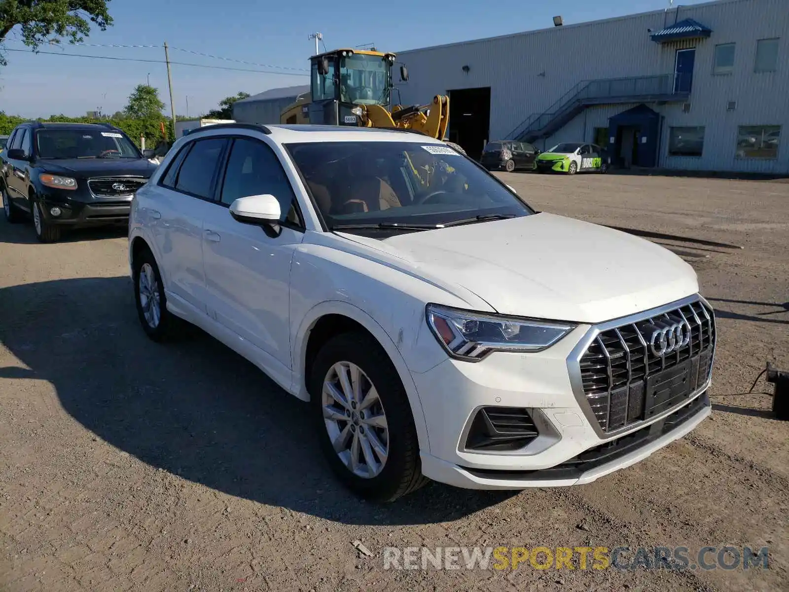 1 Photograph of a damaged car WA1AECF33L1022821 AUDI Q3 2020