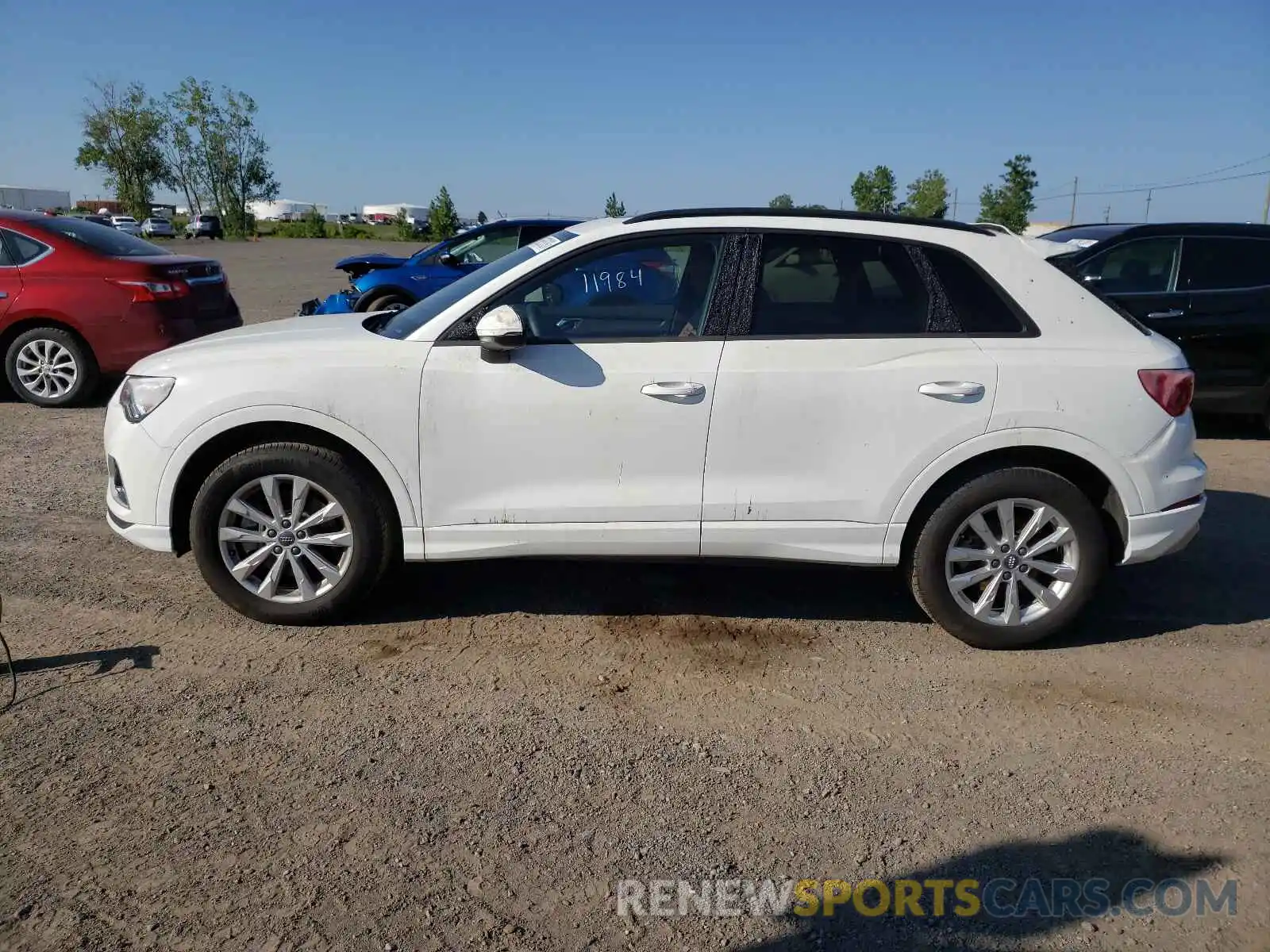 9 Photograph of a damaged car WA1AECF33L1022821 AUDI Q3 2020