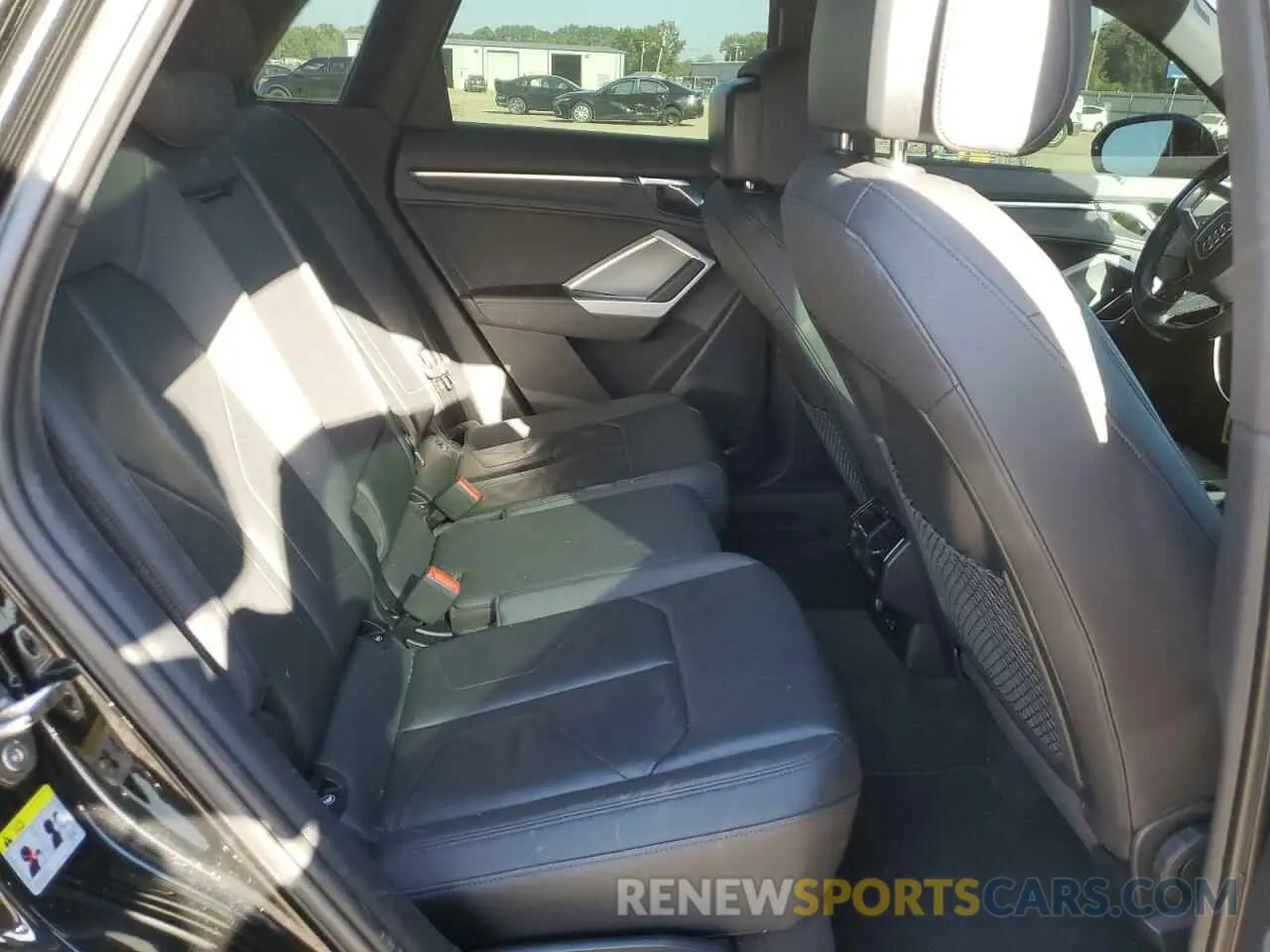 11 Photograph of a damaged car WA1AECF33L1025007 AUDI Q3 2020