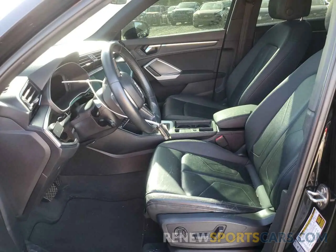 7 Photograph of a damaged car WA1AECF33L1025007 AUDI Q3 2020