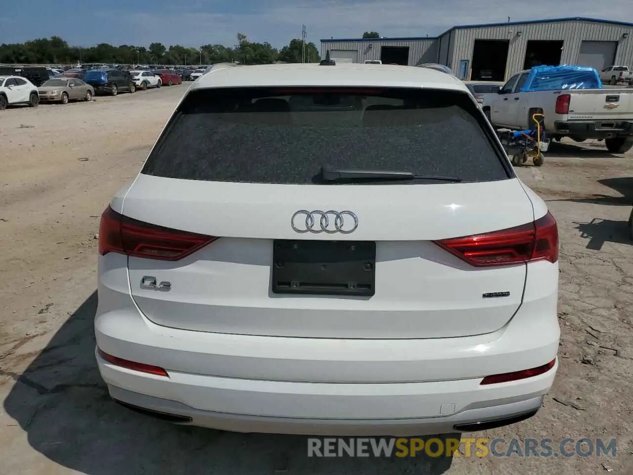 6 Photograph of a damaged car WA1AECF33L1031907 AUDI Q3 2020