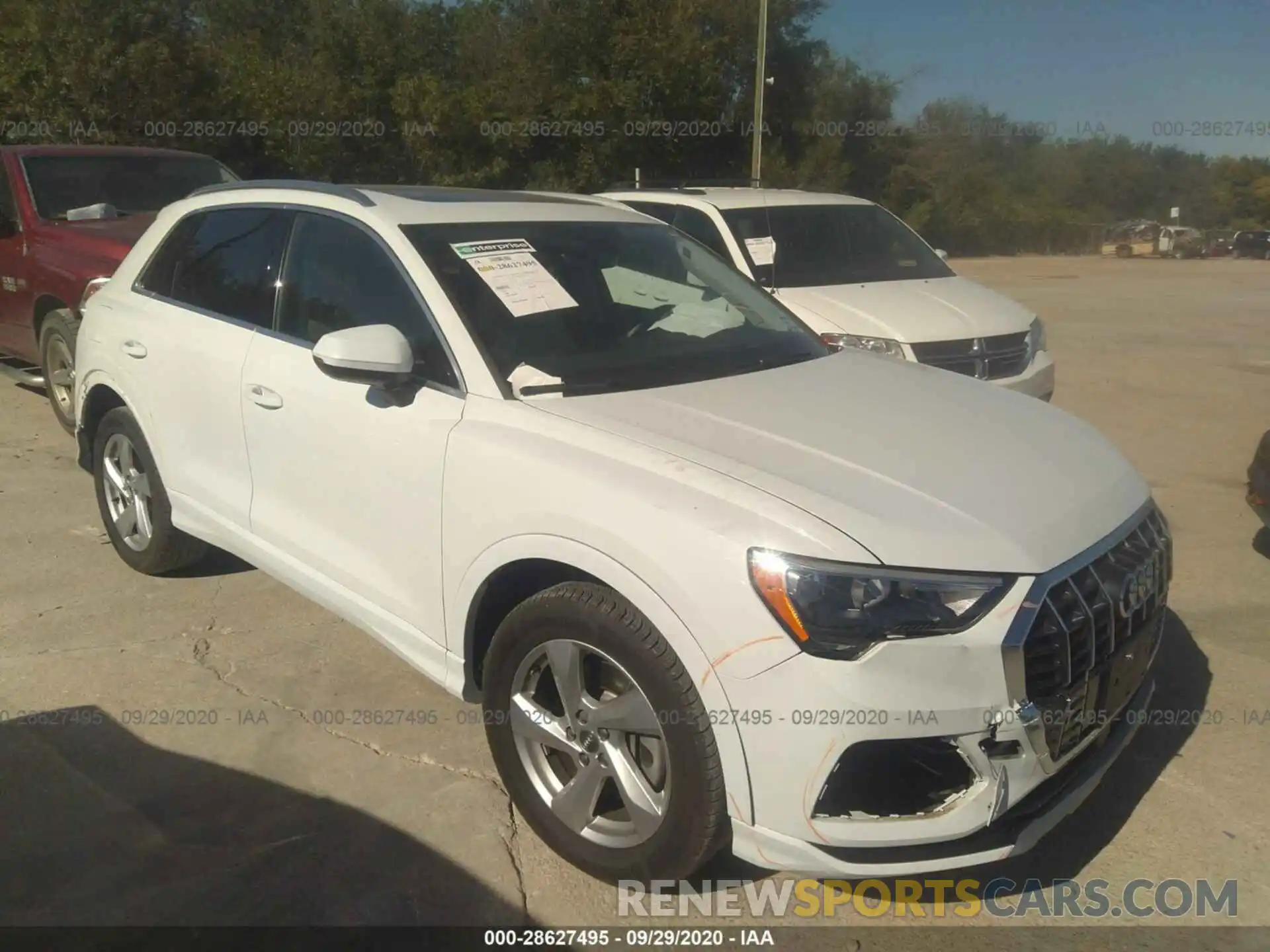 1 Photograph of a damaged car WA1AECF33L1055768 AUDI Q3 2020