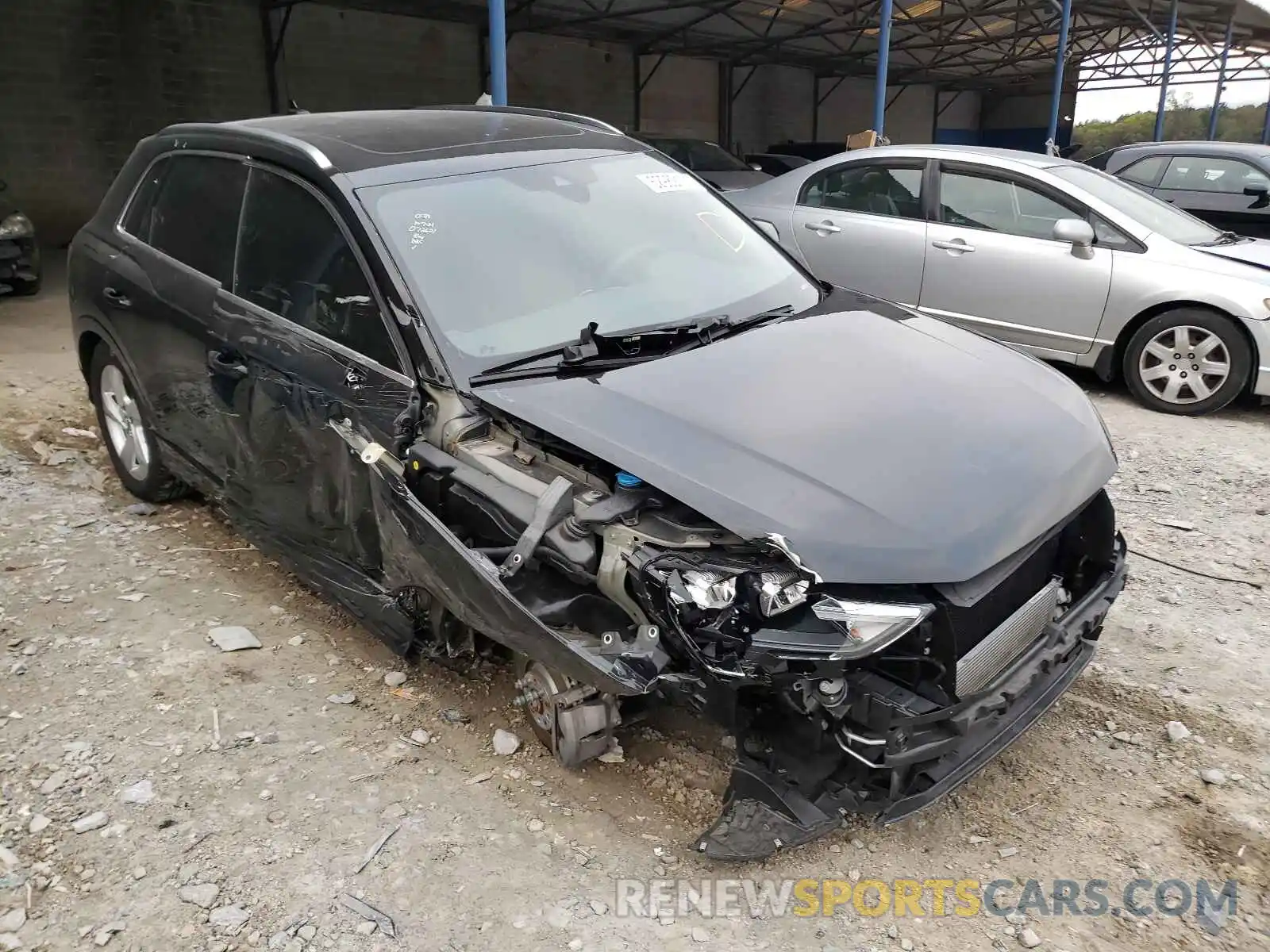 1 Photograph of a damaged car WA1AECF33L1072621 AUDI Q3 2020