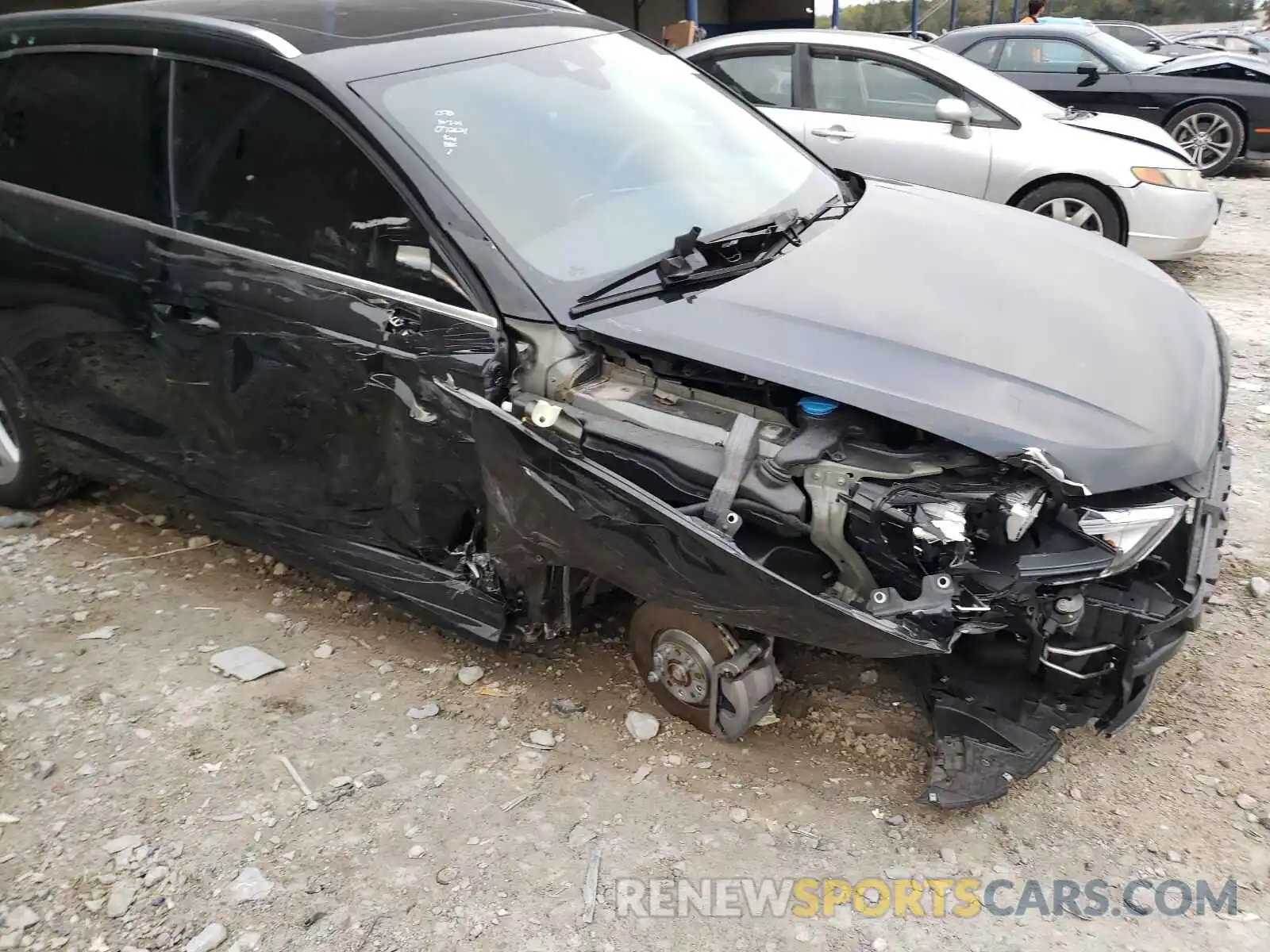 9 Photograph of a damaged car WA1AECF33L1072621 AUDI Q3 2020