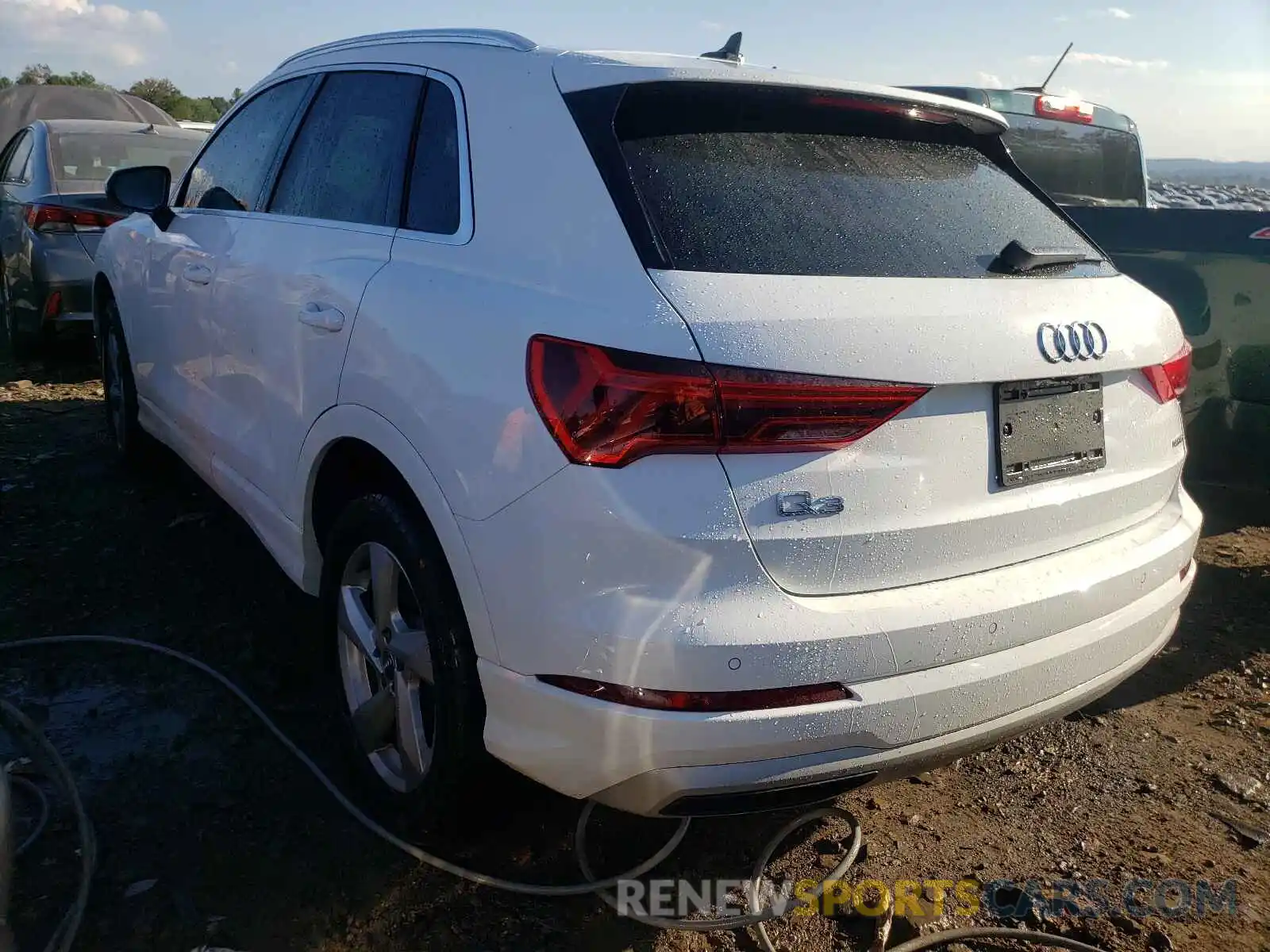 3 Photograph of a damaged car WA1AECF33L1115953 AUDI Q3 2020