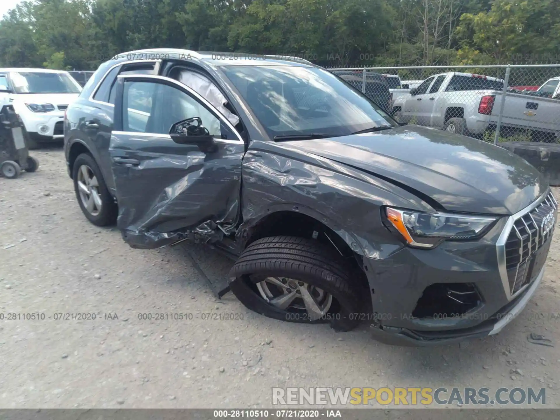 6 Photograph of a damaged car WA1AECF34L1021323 AUDI Q3 2020