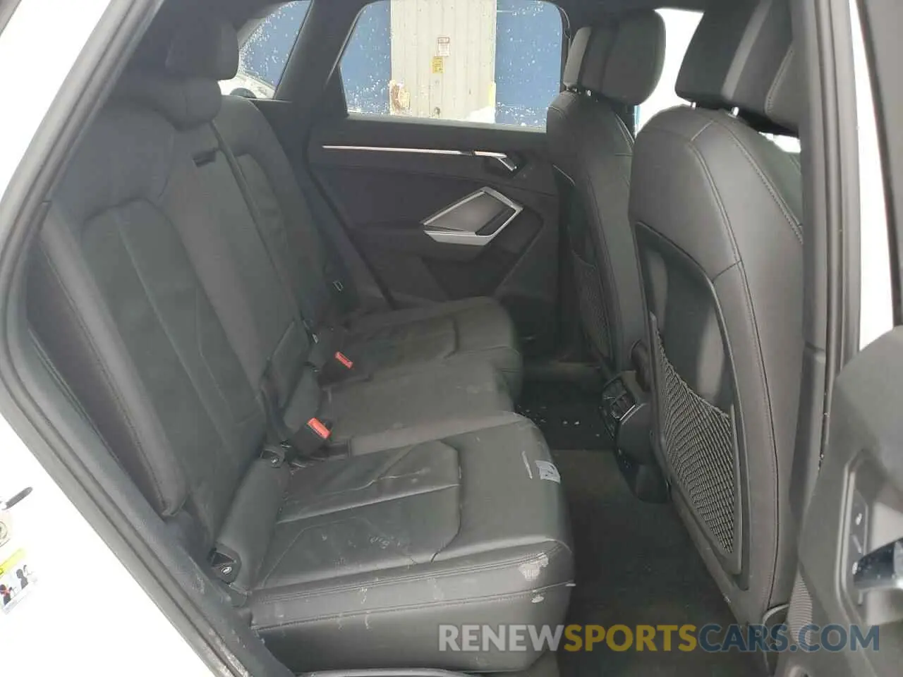11 Photograph of a damaged car WA1AECF34L1038039 AUDI Q3 2020