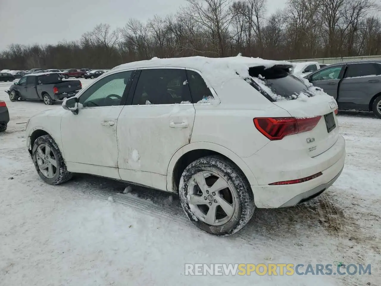 2 Photograph of a damaged car WA1AECF34L1038039 AUDI Q3 2020