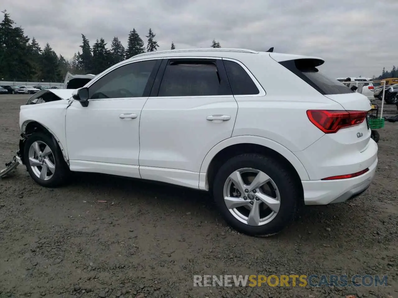 2 Photograph of a damaged car WA1AECF34L1105805 AUDI Q3 2020